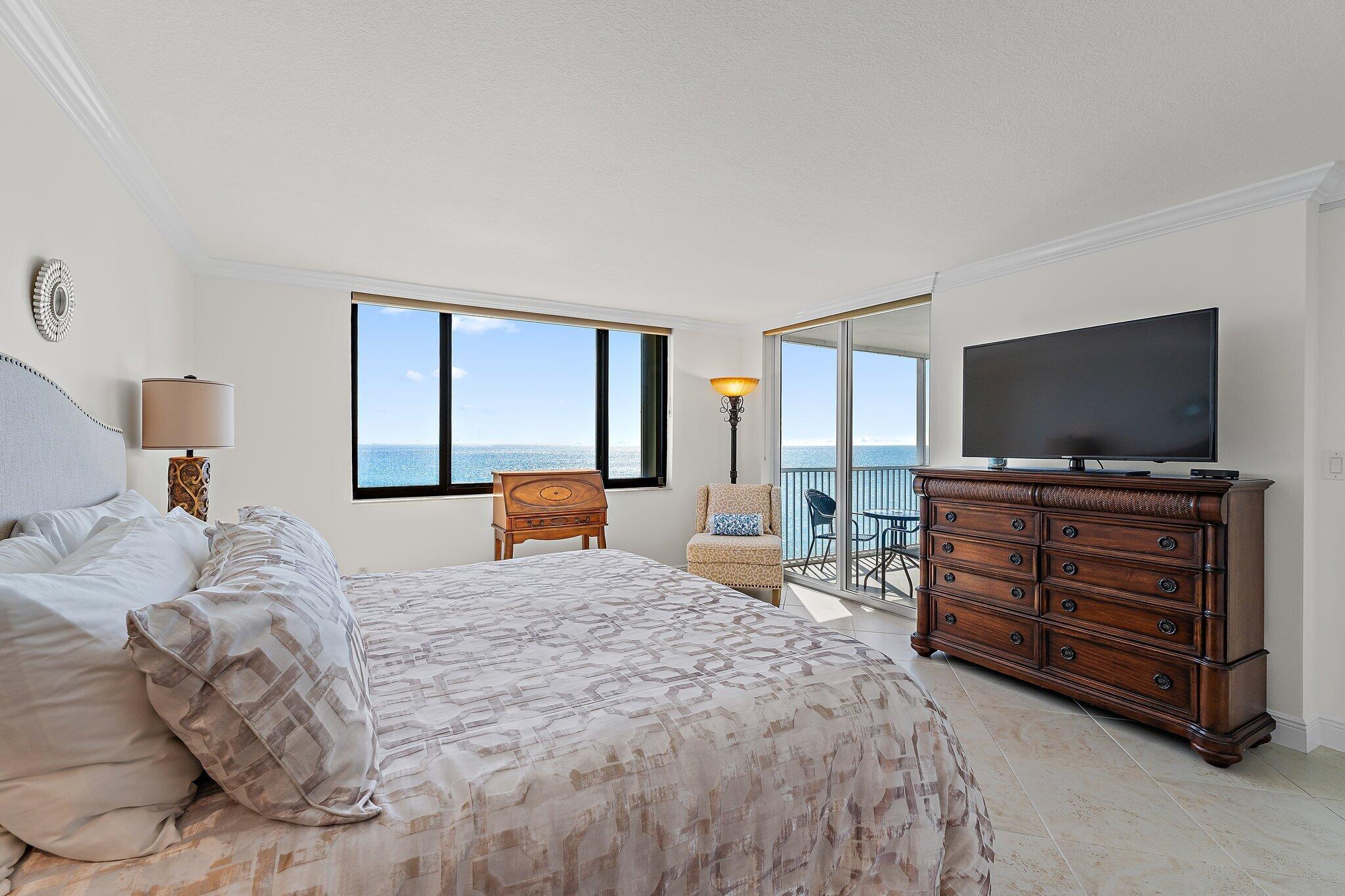 840 Ocean Drive 905 Property Photo 20