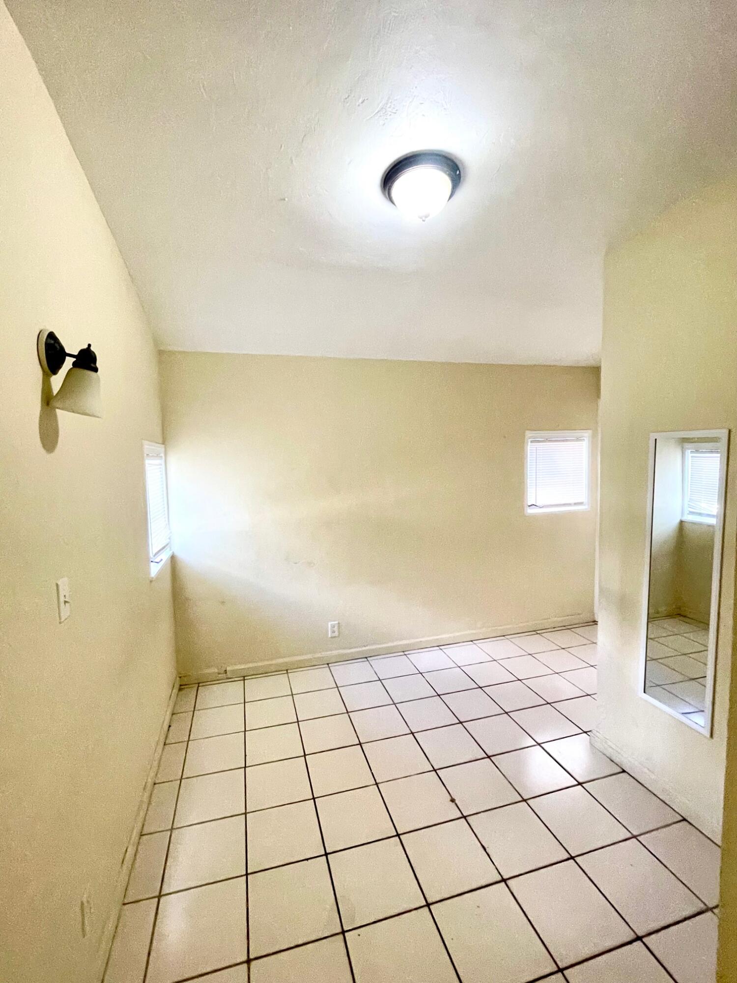 2308 Cleveland Street #e Property Photo 6