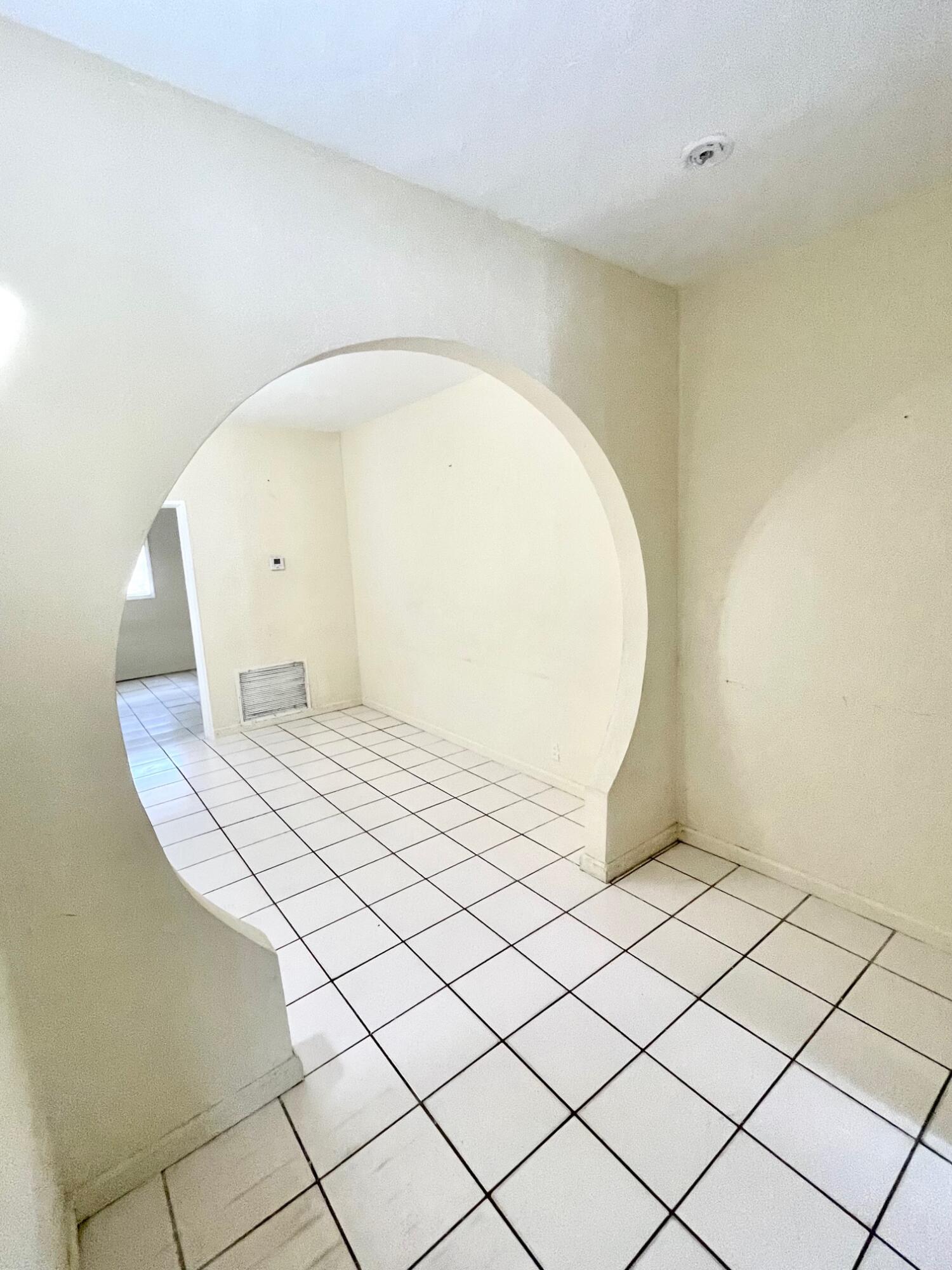 2308 Cleveland Street #e Property Photo 7