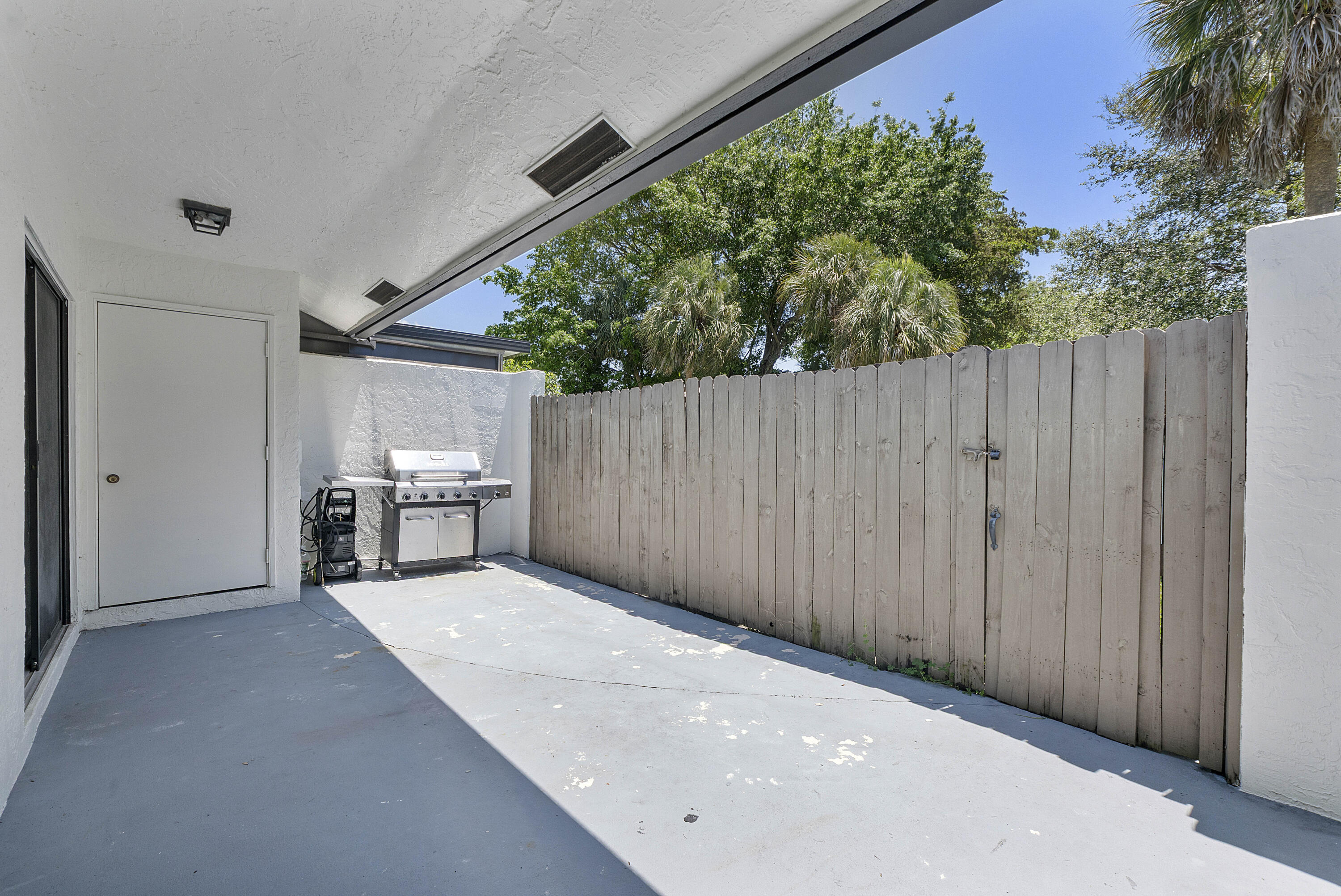 23284 Sw 53rd Avenue D Property Photo 17