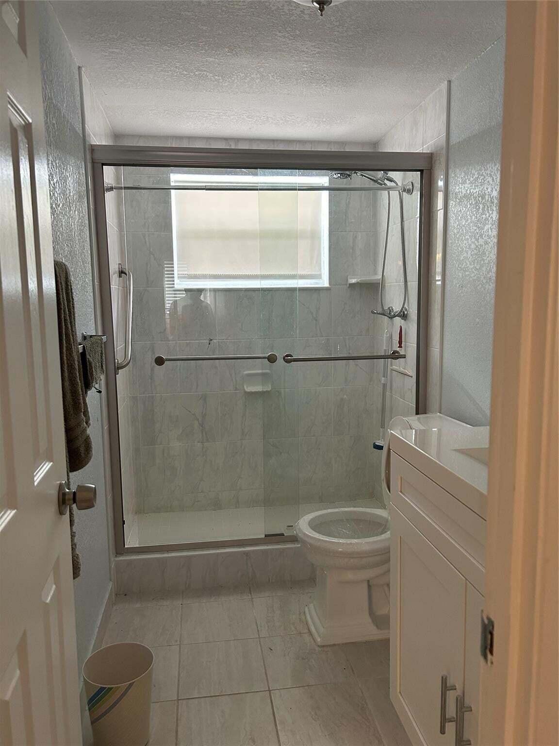 4090 Nw 42nd Avenue 105 Property Photo 8