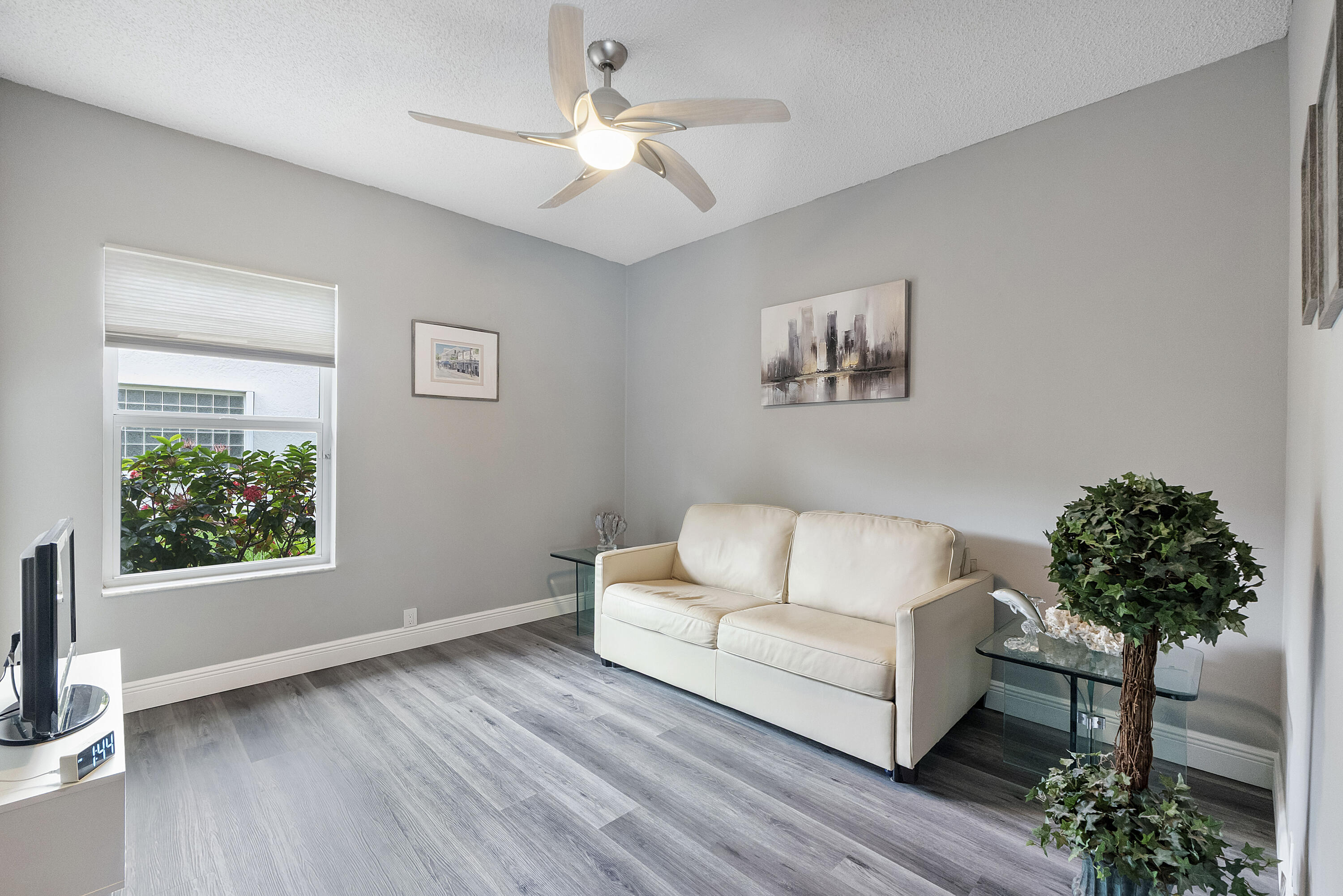 5911 Nw 60th Avenue Property Photo 32