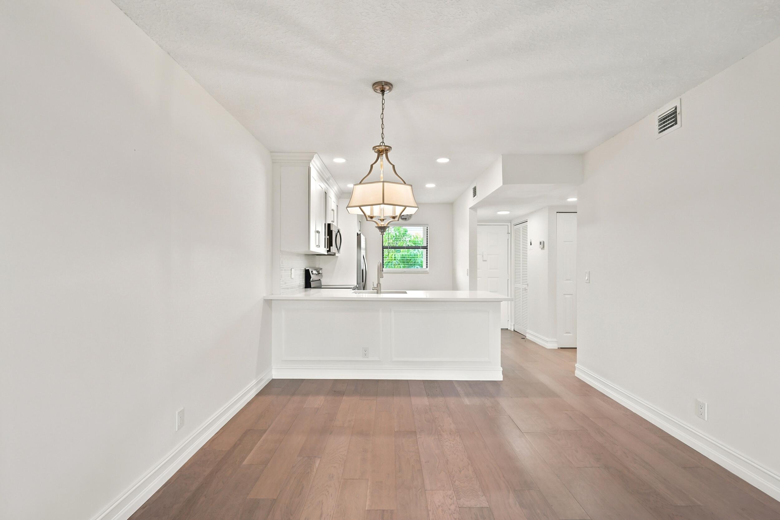 7209 Golf Colony Court 203 Property Photo 8