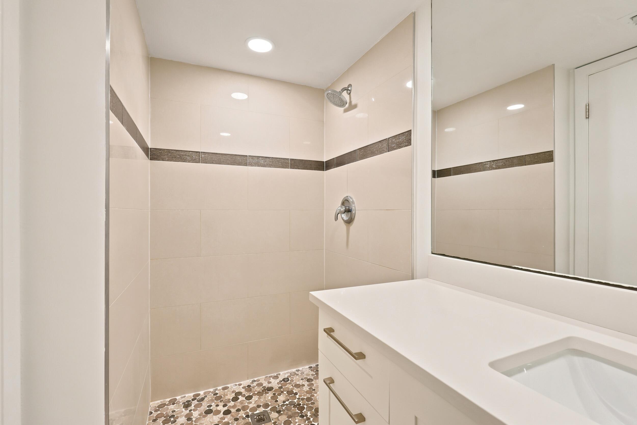 7209 Golf Colony Court 203 Property Photo 28