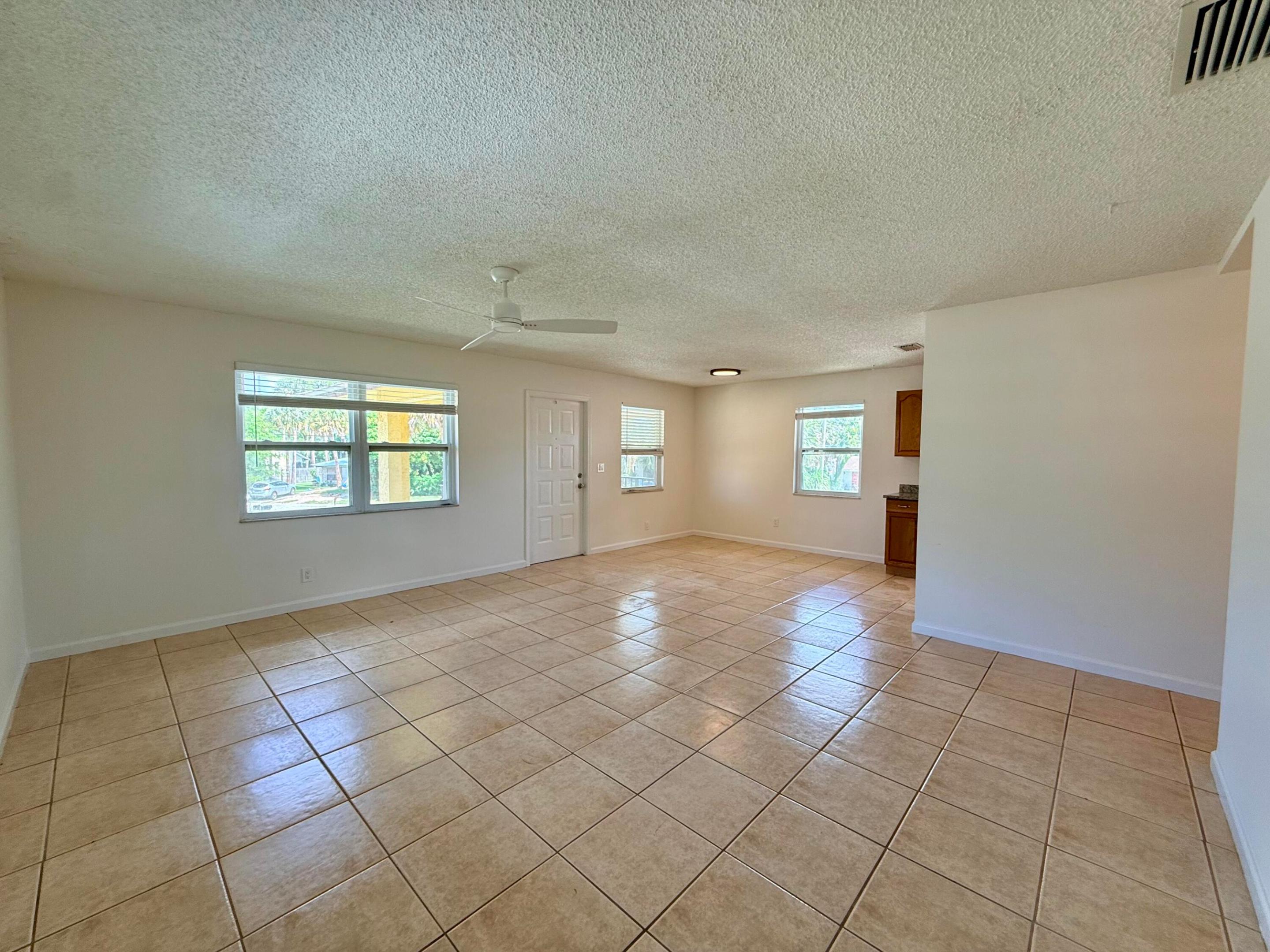 3362 Se Jefferson Street Property Photo 6