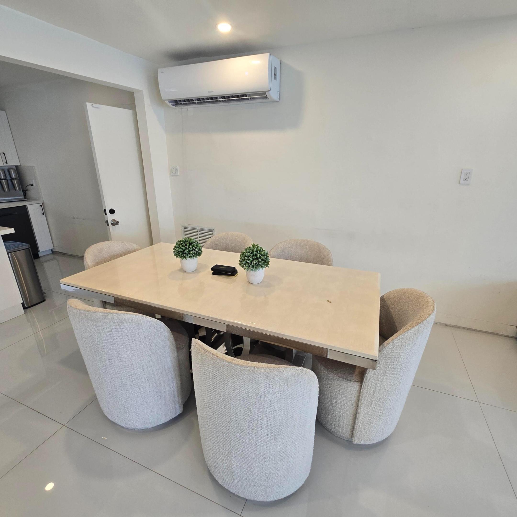 1844 Sheridan Street Property Photo 2