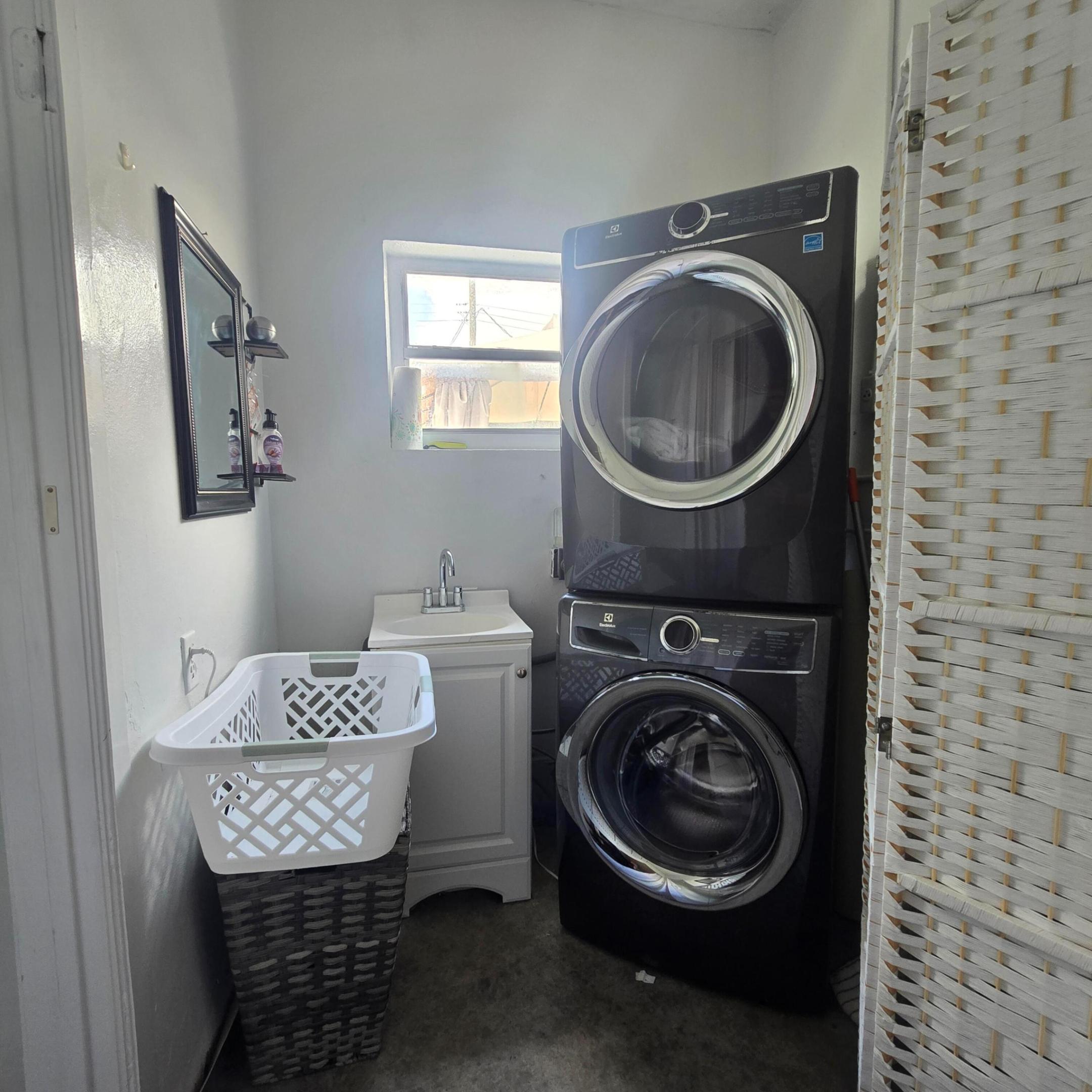 1844 Sheridan Street Property Photo 21