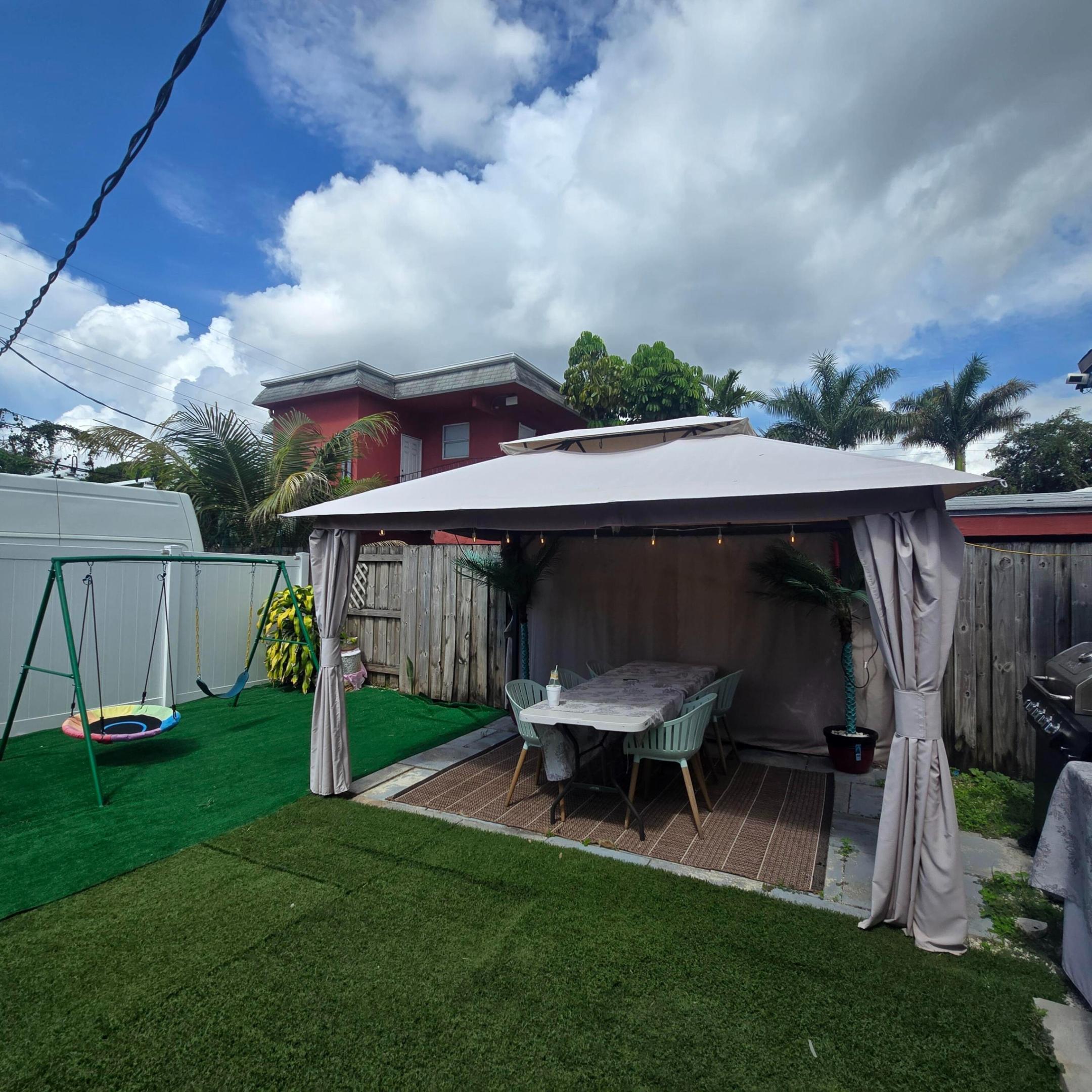 1844 Sheridan Street Property Photo 26