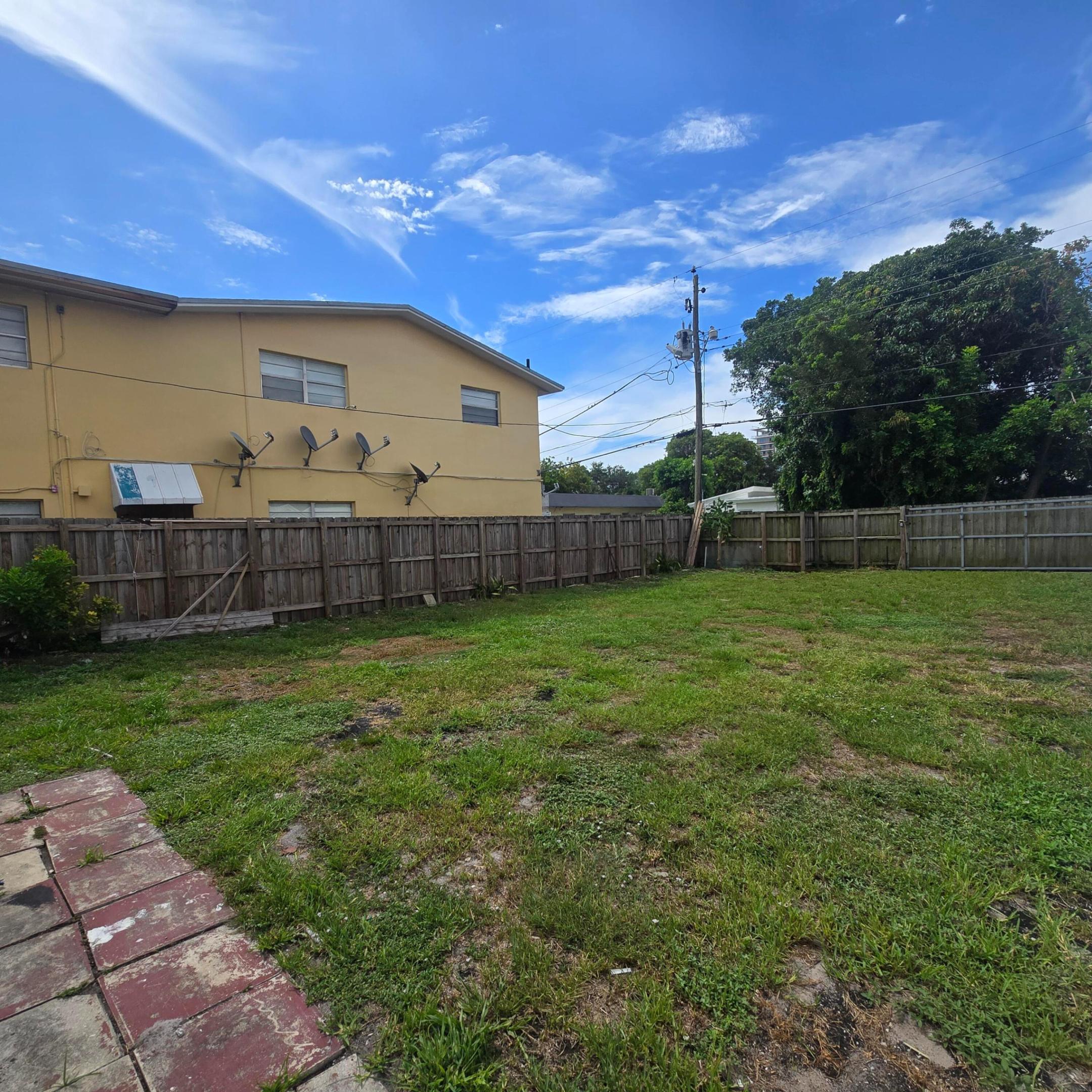 1844 Sheridan Street Property Photo 28