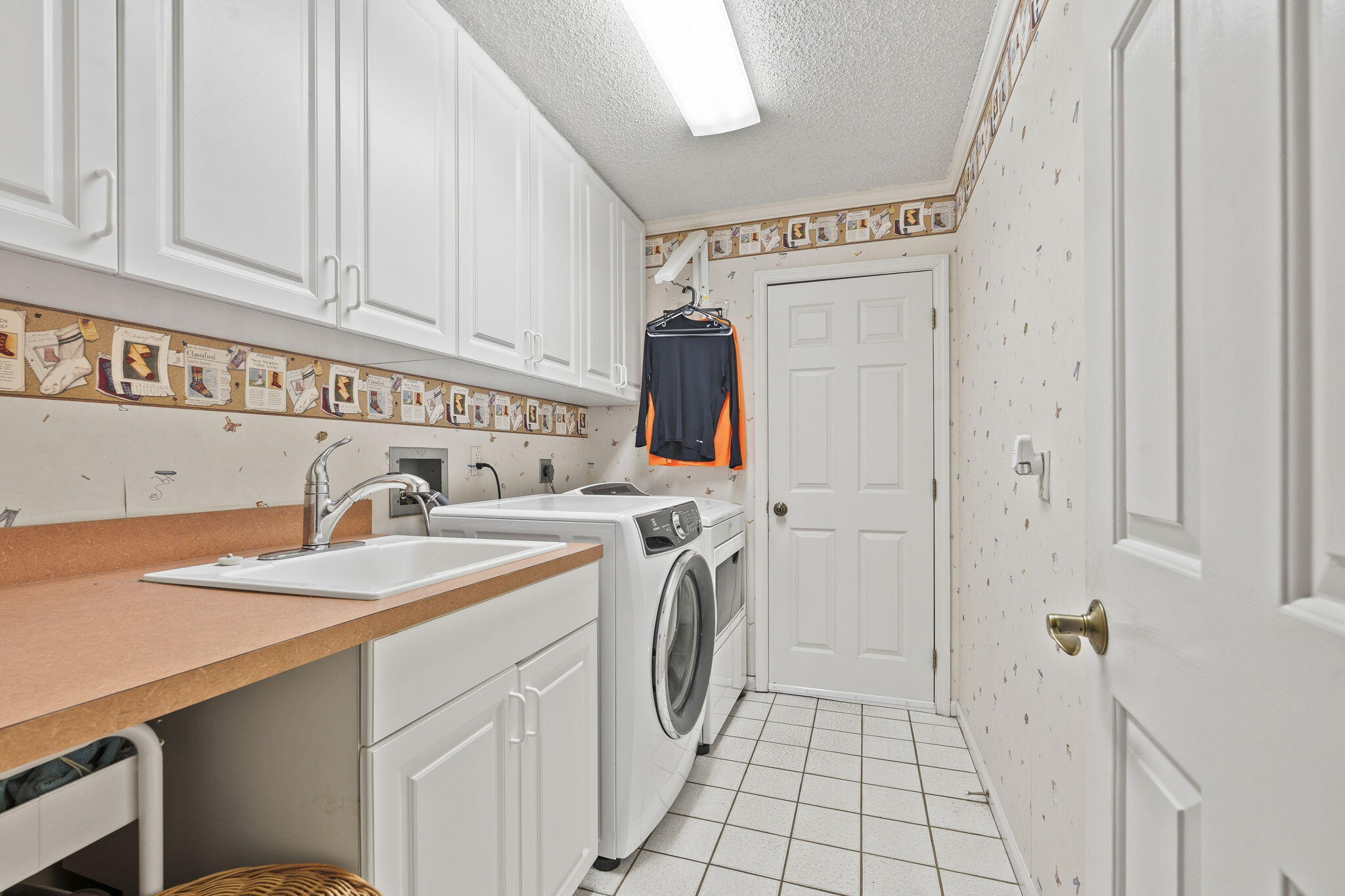 3374 Se Fairway E Property Photo 25