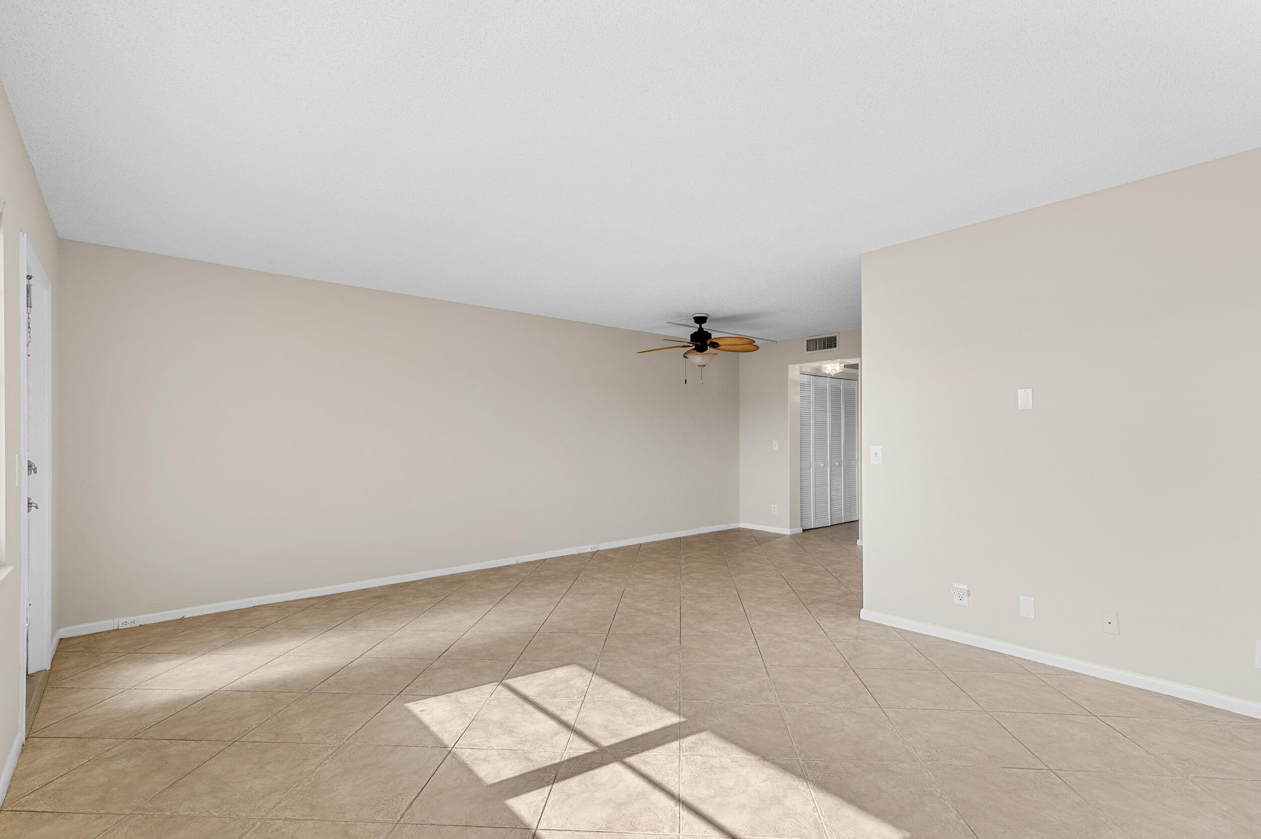 3013 Wolverton A Property Photo 5