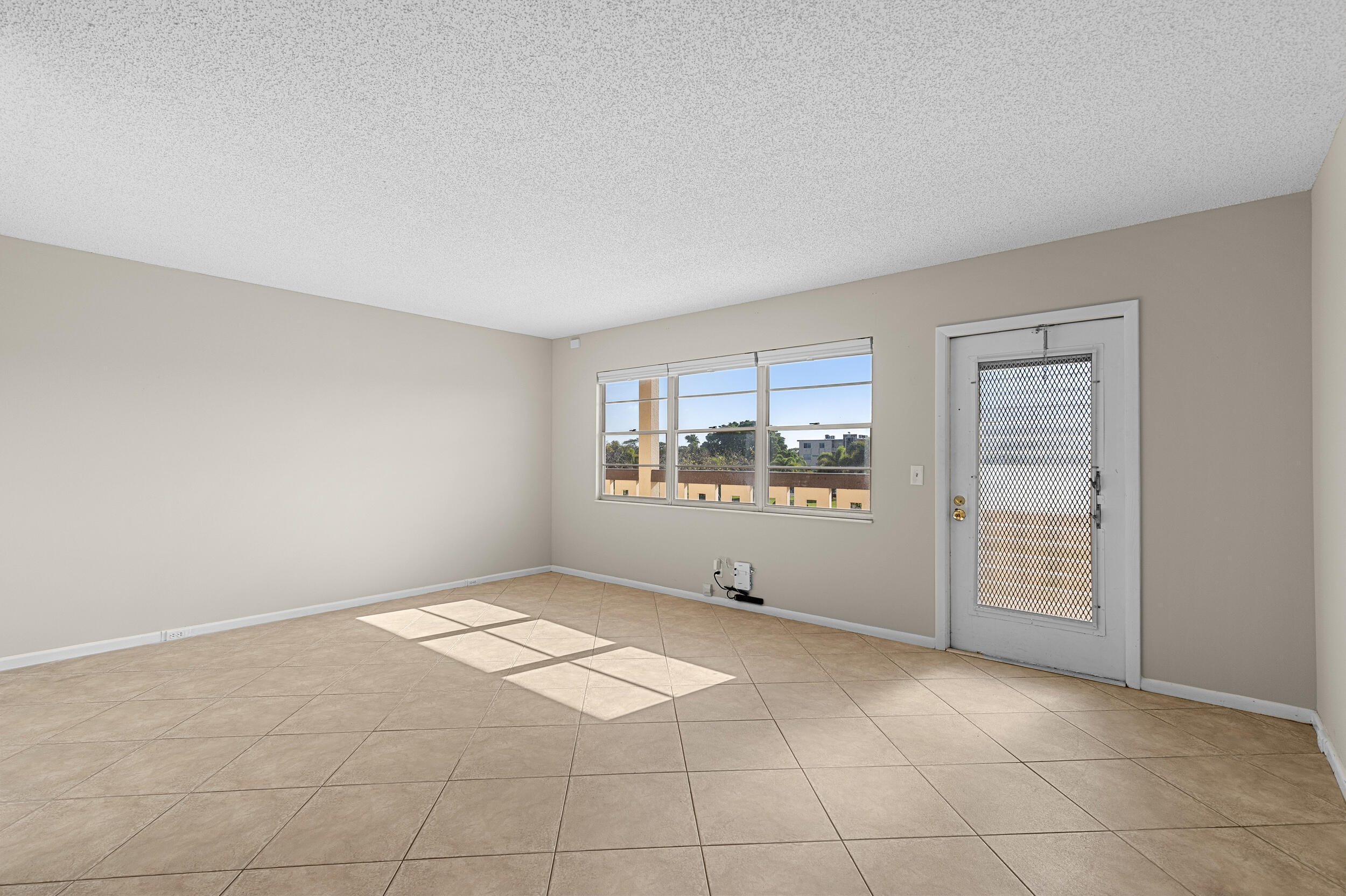 3013 Wolverton A Property Photo 9