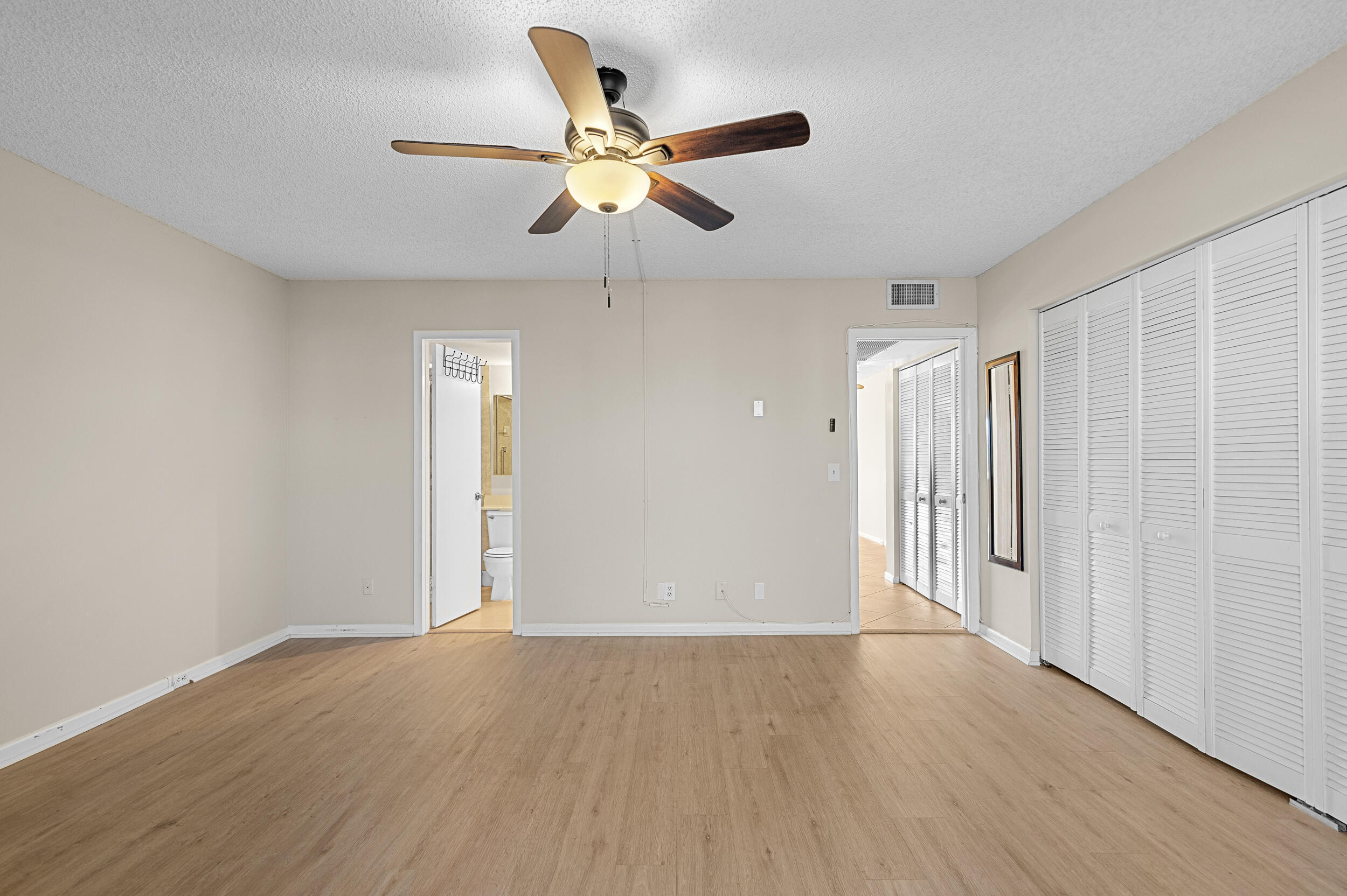 3013 Wolverton A Property Photo 18