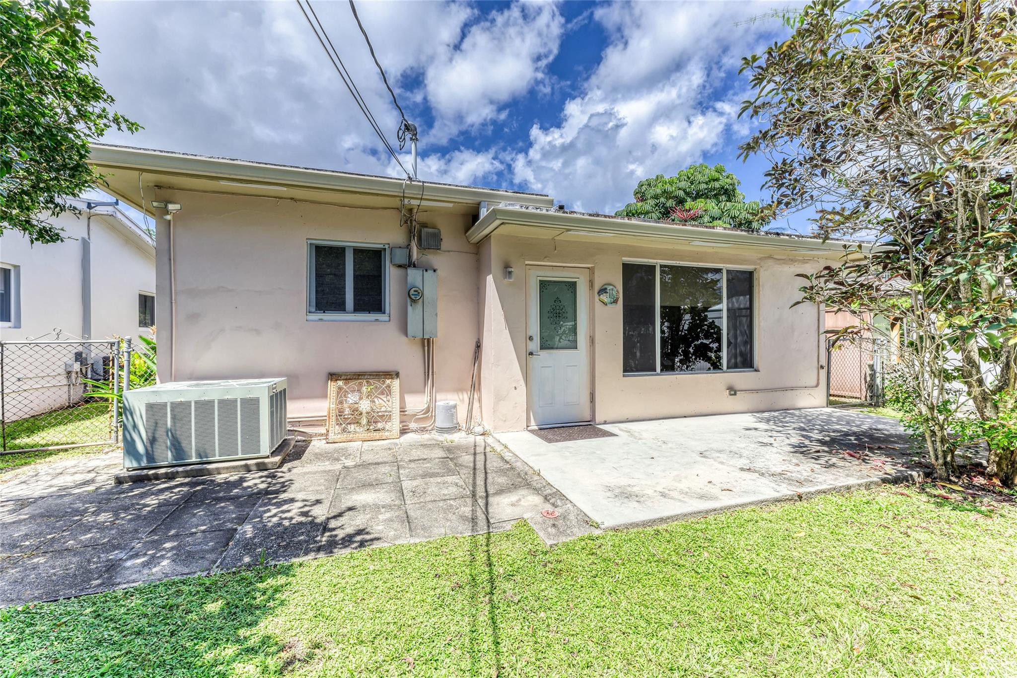 1676 Ne 40th Street Property Photo 22