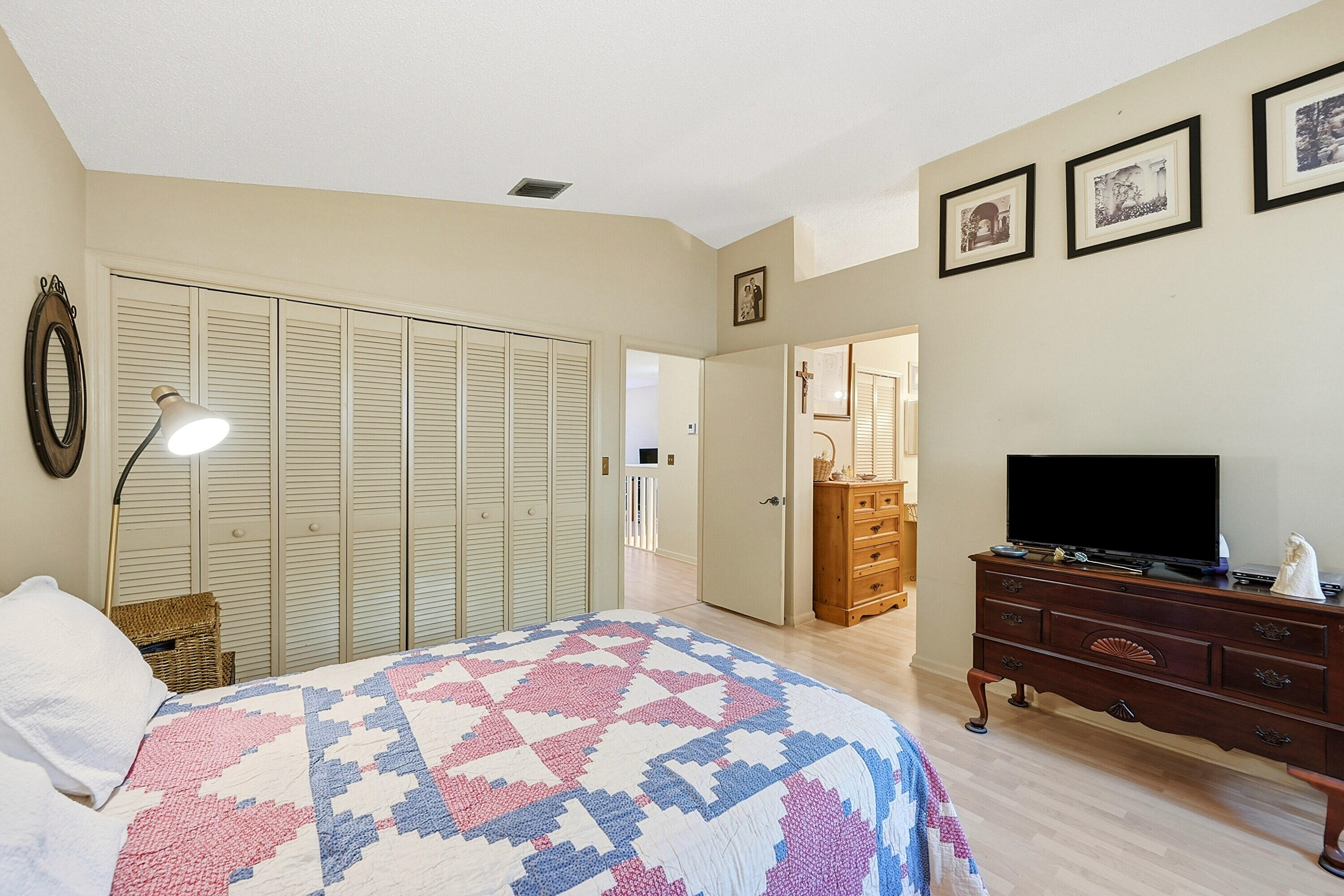 2118 Discovery Circle W Property Photo 19