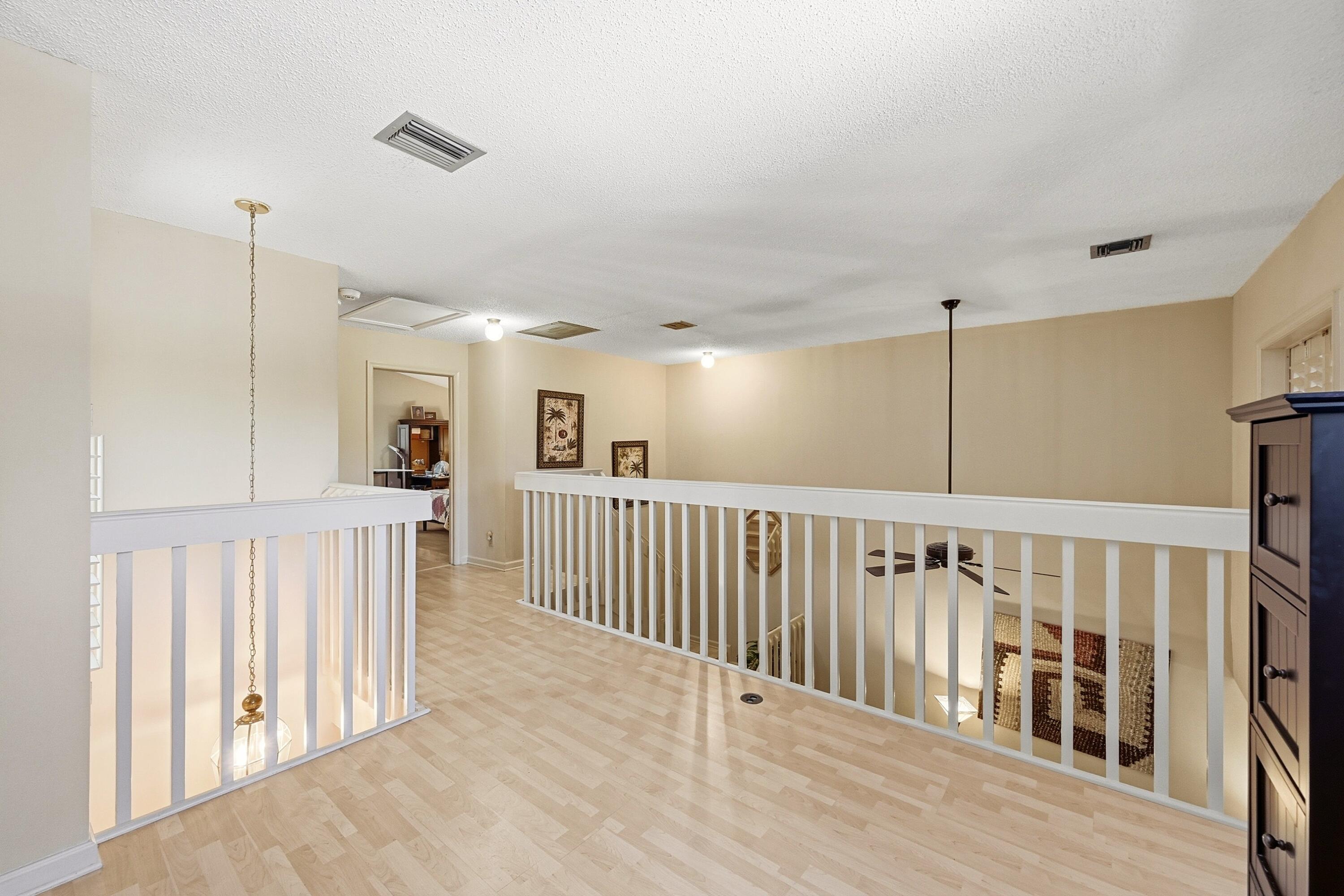 2118 Discovery Circle W Property Photo 25