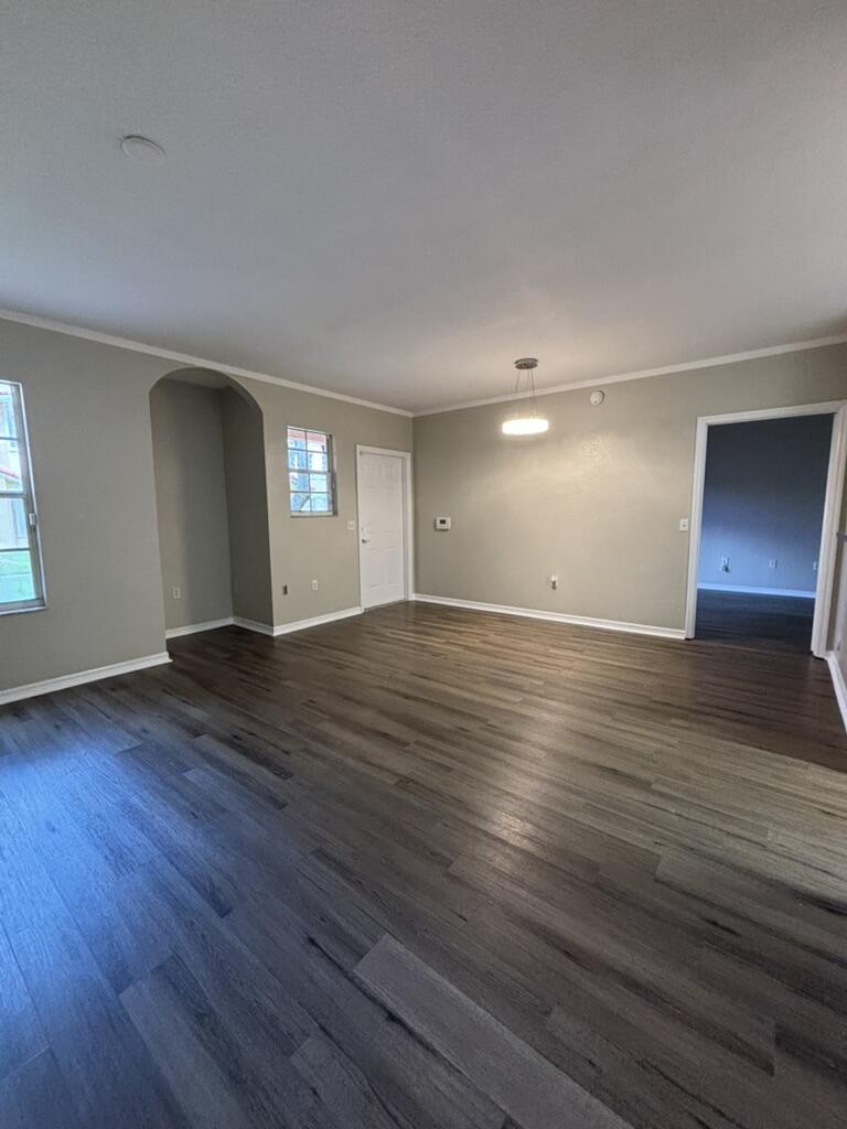 2412 Belmont Lane Property Photo 2