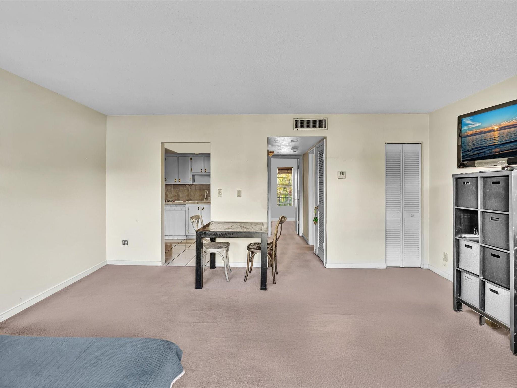215 Ne 16th Avenue 203 Property Photo 12