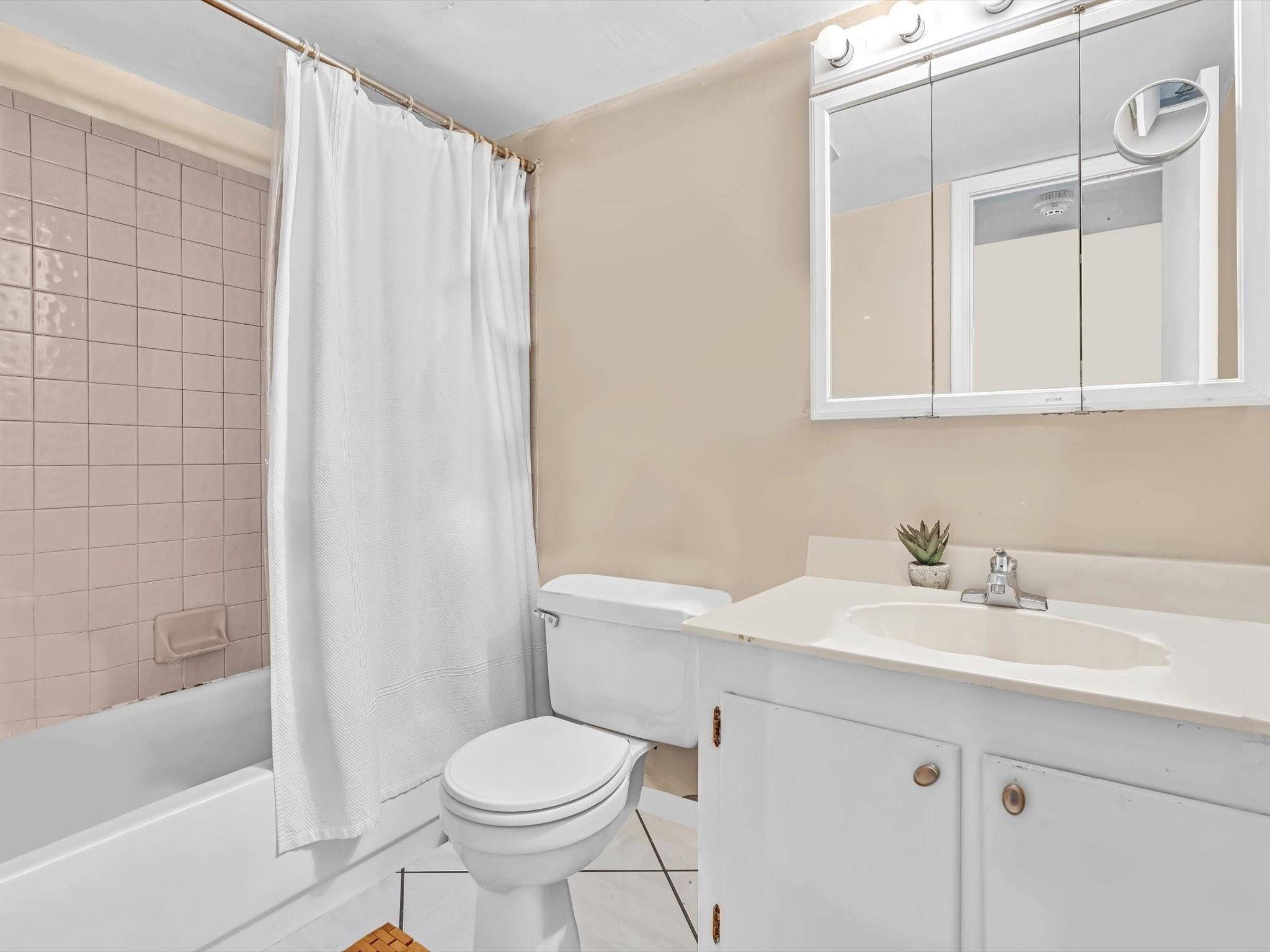 215 Ne 16th Avenue 203 Property Photo 19