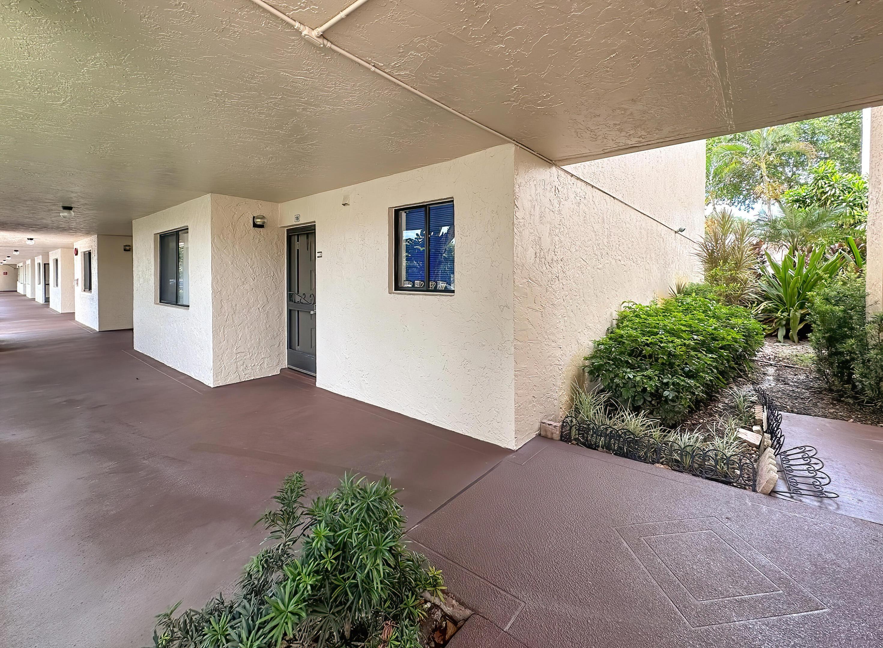 3154 Via Poinciana 116 Property Photo 17