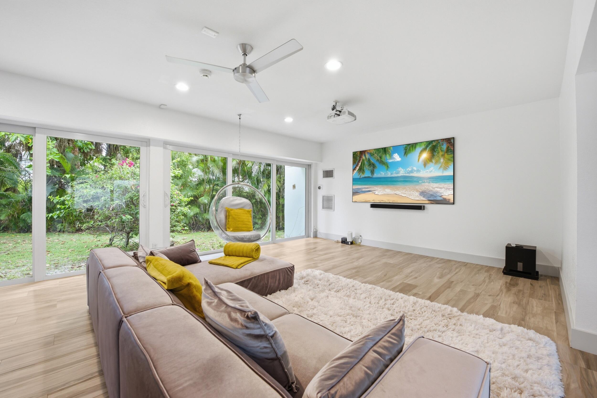 4400 Queen Palm Lane Property Photo 15