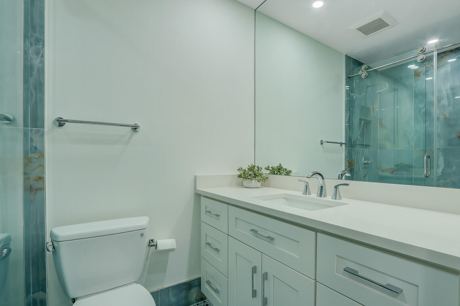 3306 Fairway Drive N Property Photo 25