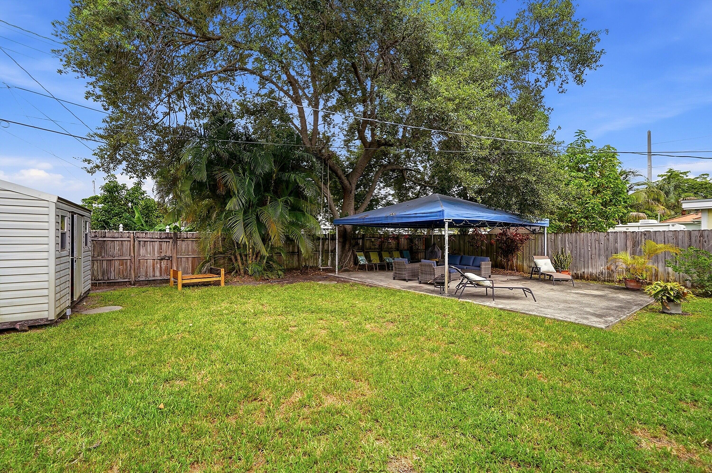 1208 N 31st Avenue Property Photo 26