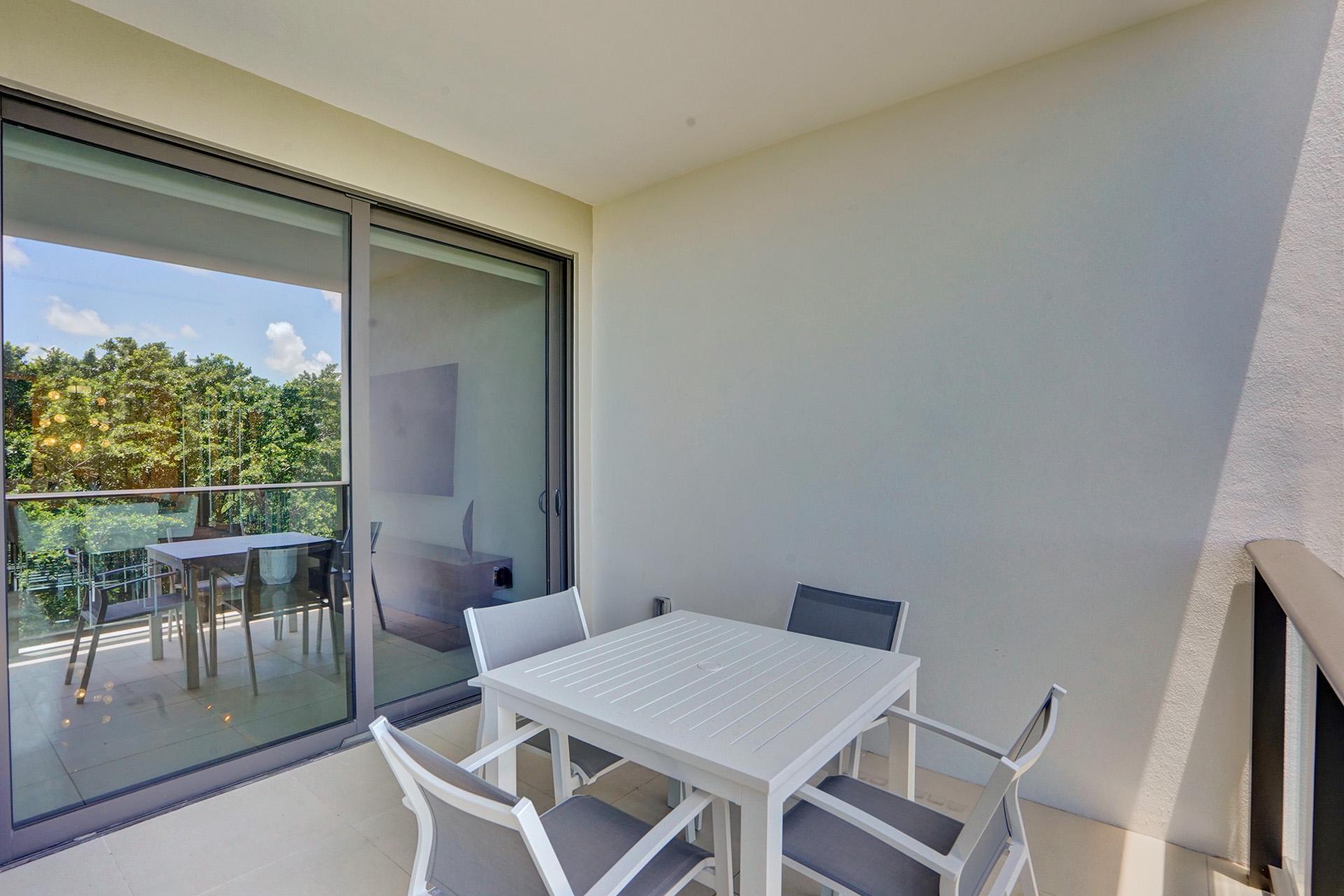 3040 N Ocean Boulevard N205 Property Photo 11