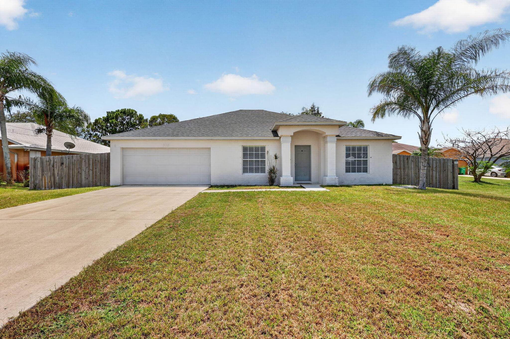 6115 Nw Nolia Court Property Photo 1