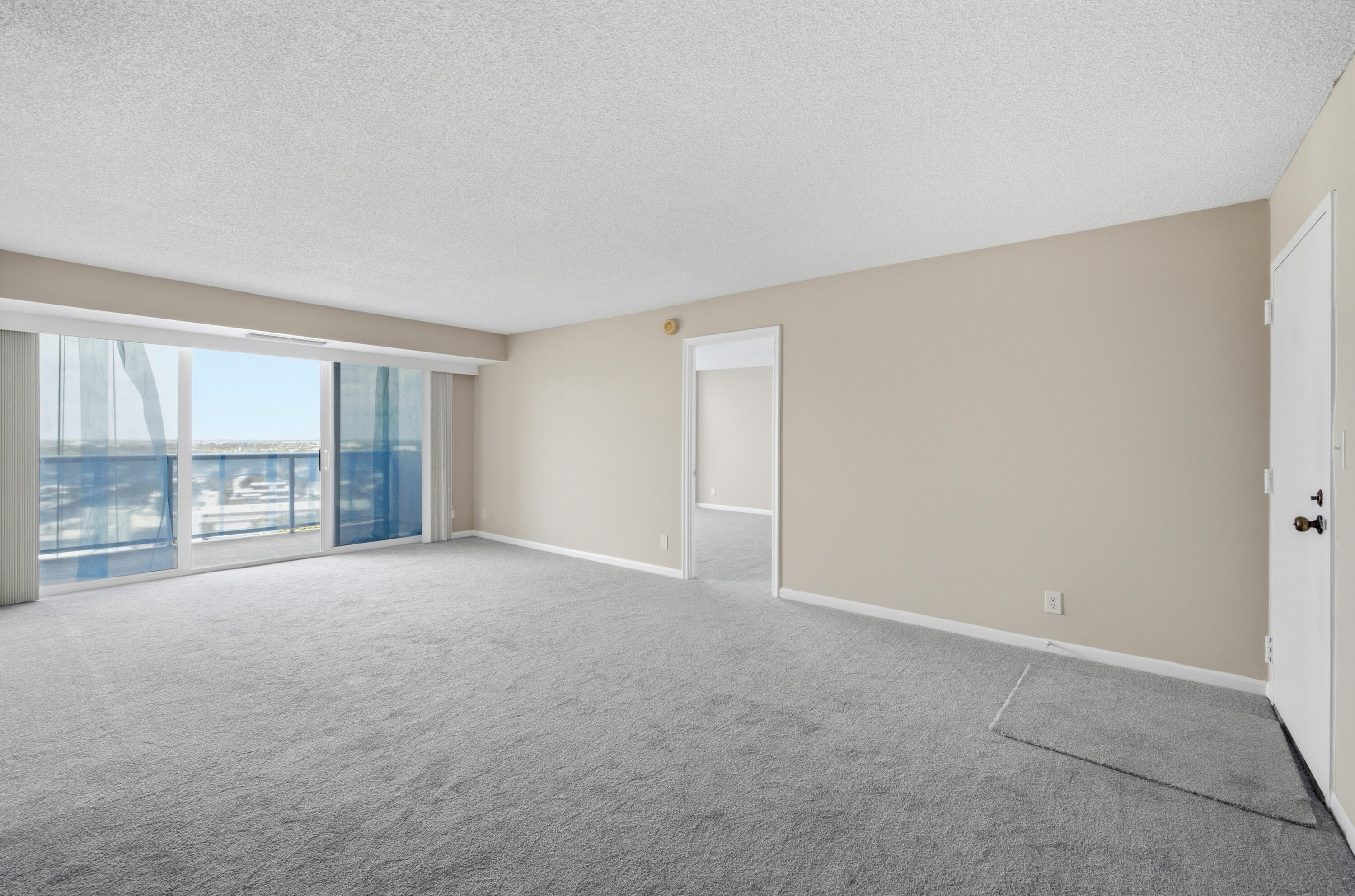 2841 N Ocean Boulevard 1503 Property Photo 2