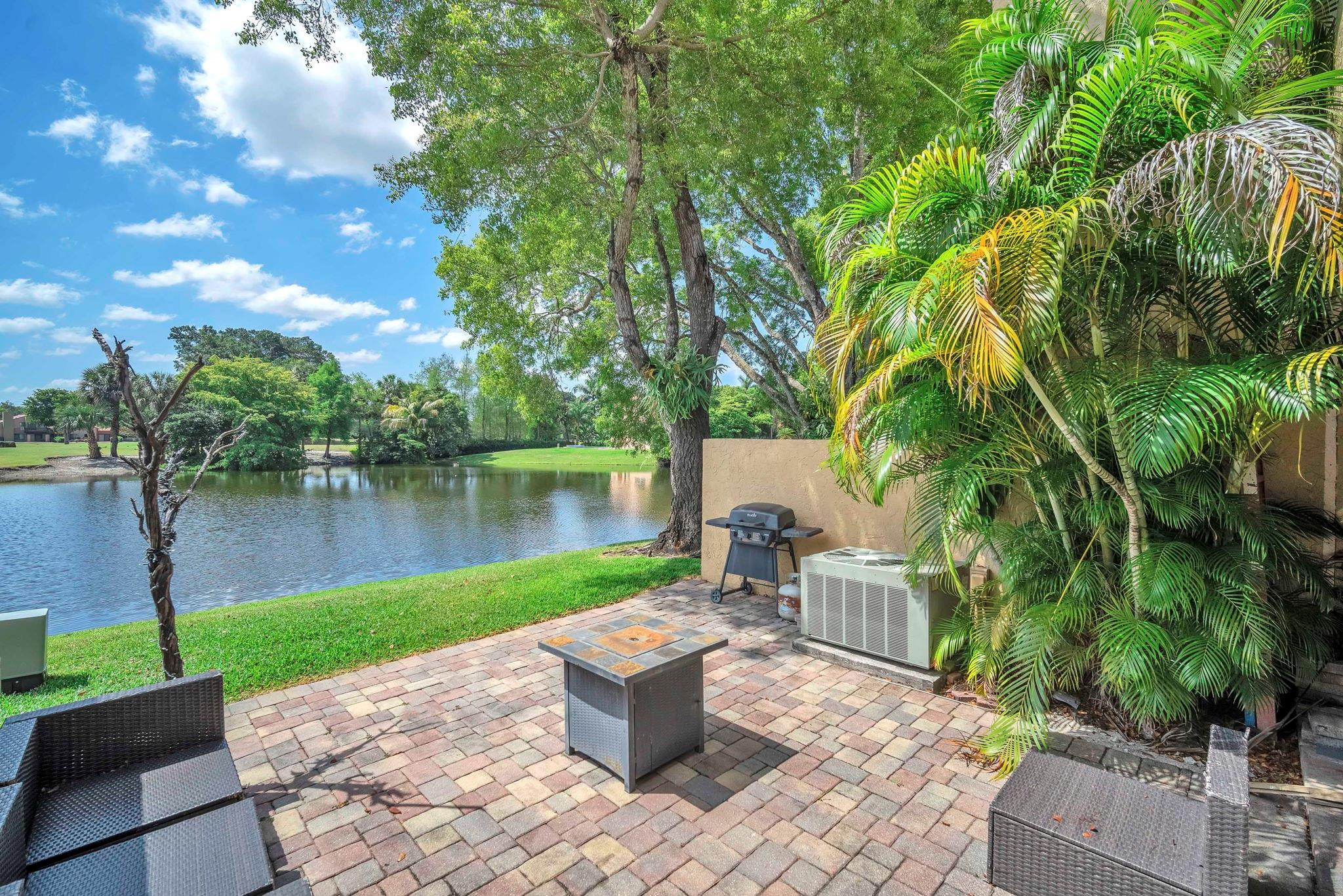 740 E Coco Plum Circle 3 Property Photo 4
