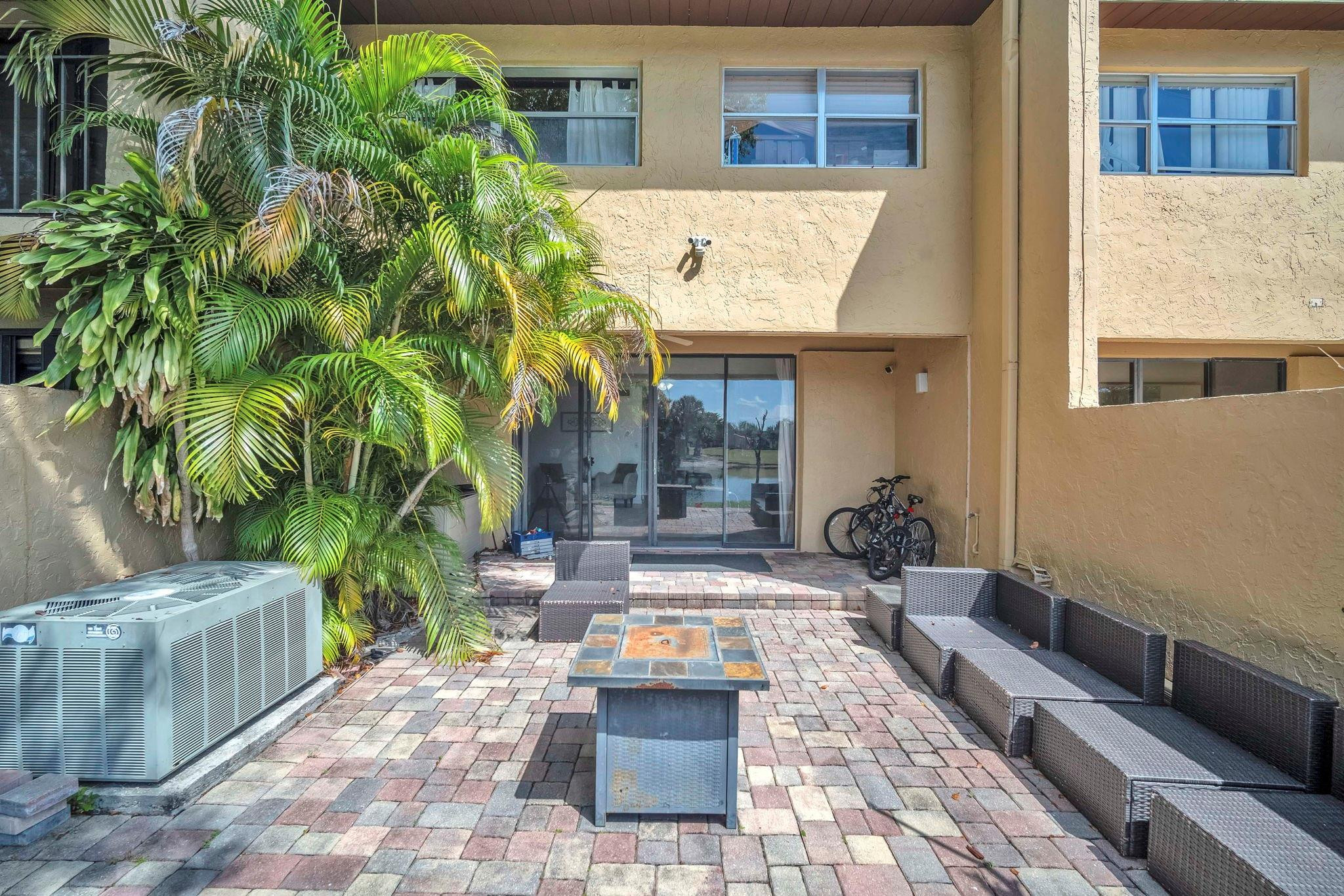 740 E Coco Plum Circle 3 Property Photo 6