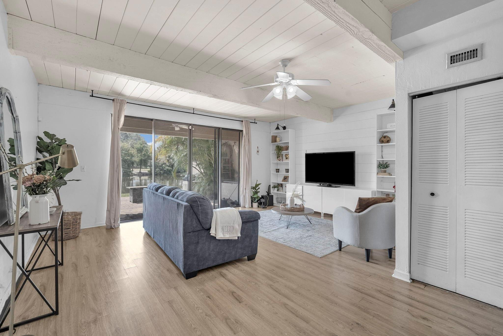 740 E Coco Plum Circle 3 Property Photo 9