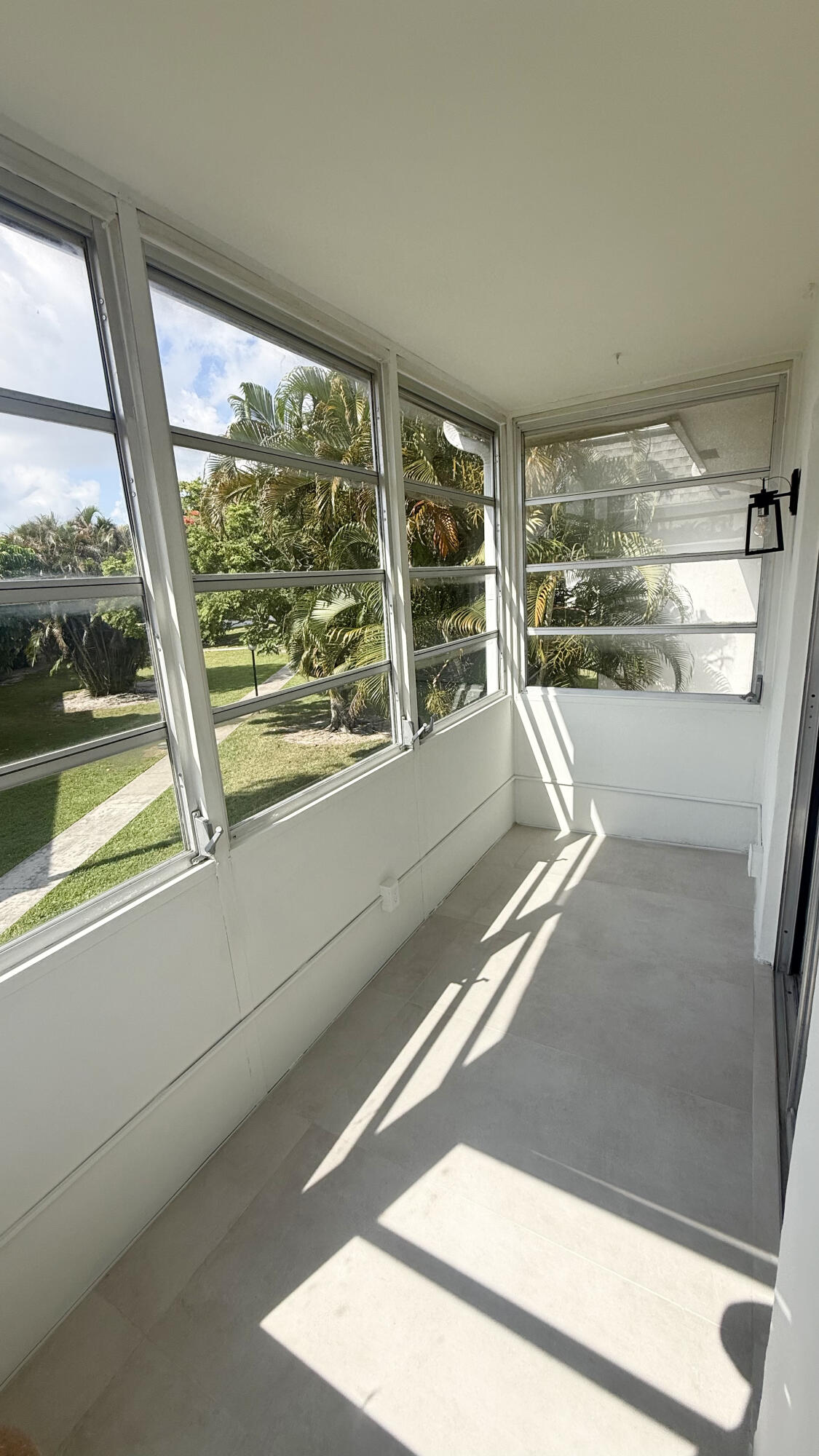 6505 Winfield Boulevard Property Photo 16