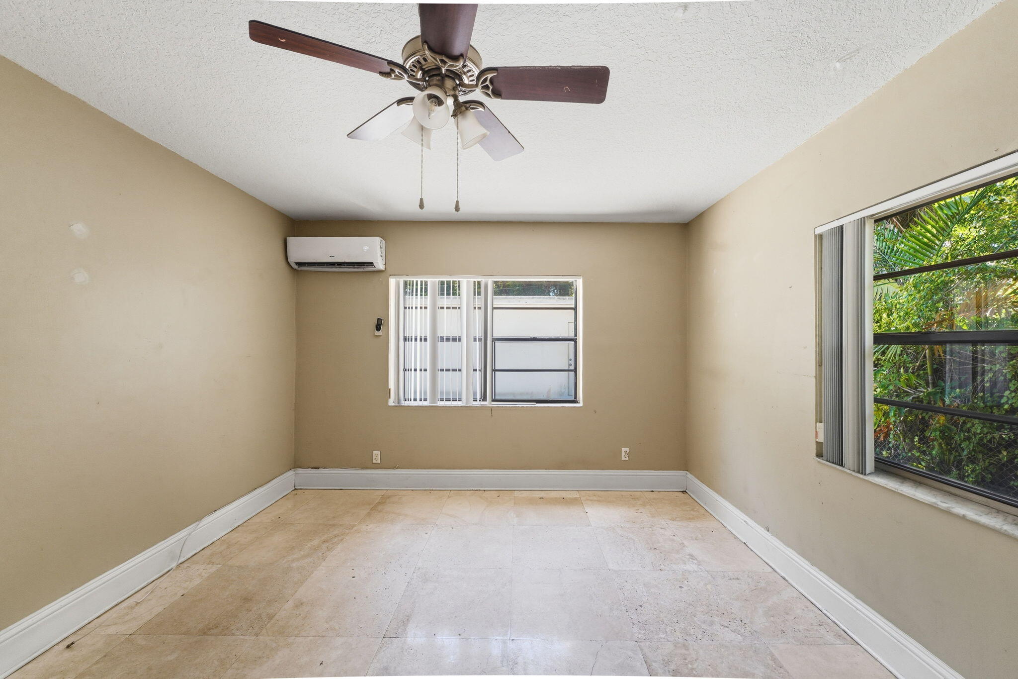 1060 Ne 123rd Street Property Photo 14