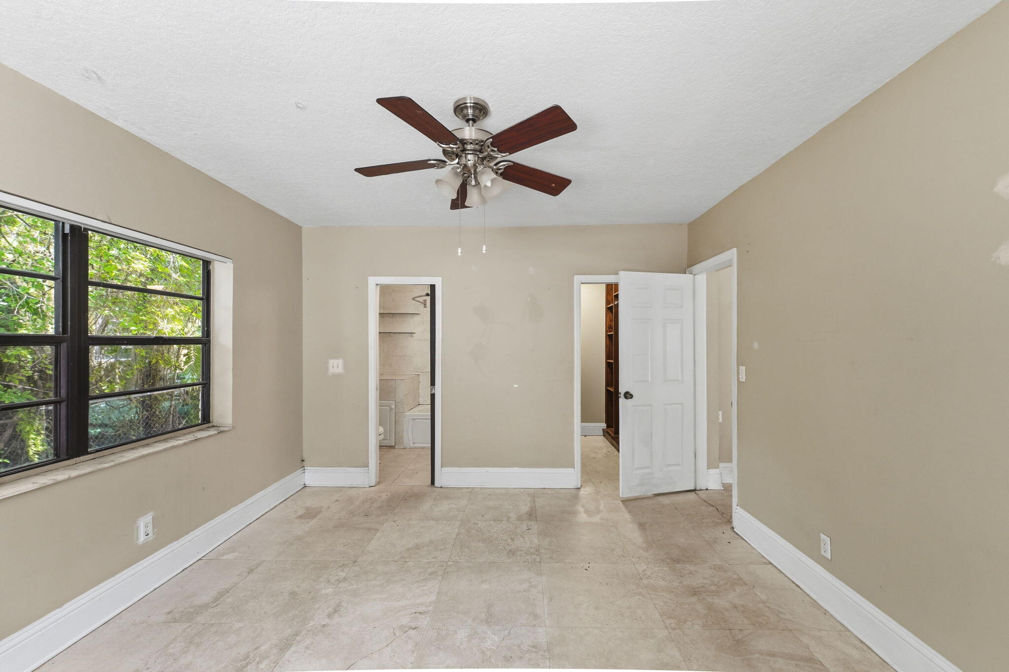 1060 Ne 123rd Street Property Photo 15