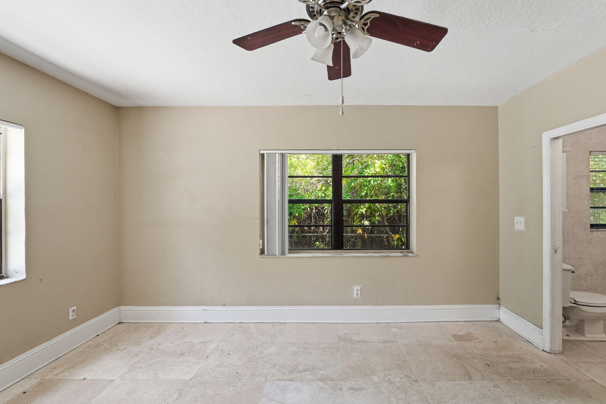 1060 Ne 123rd Street Property Photo 16