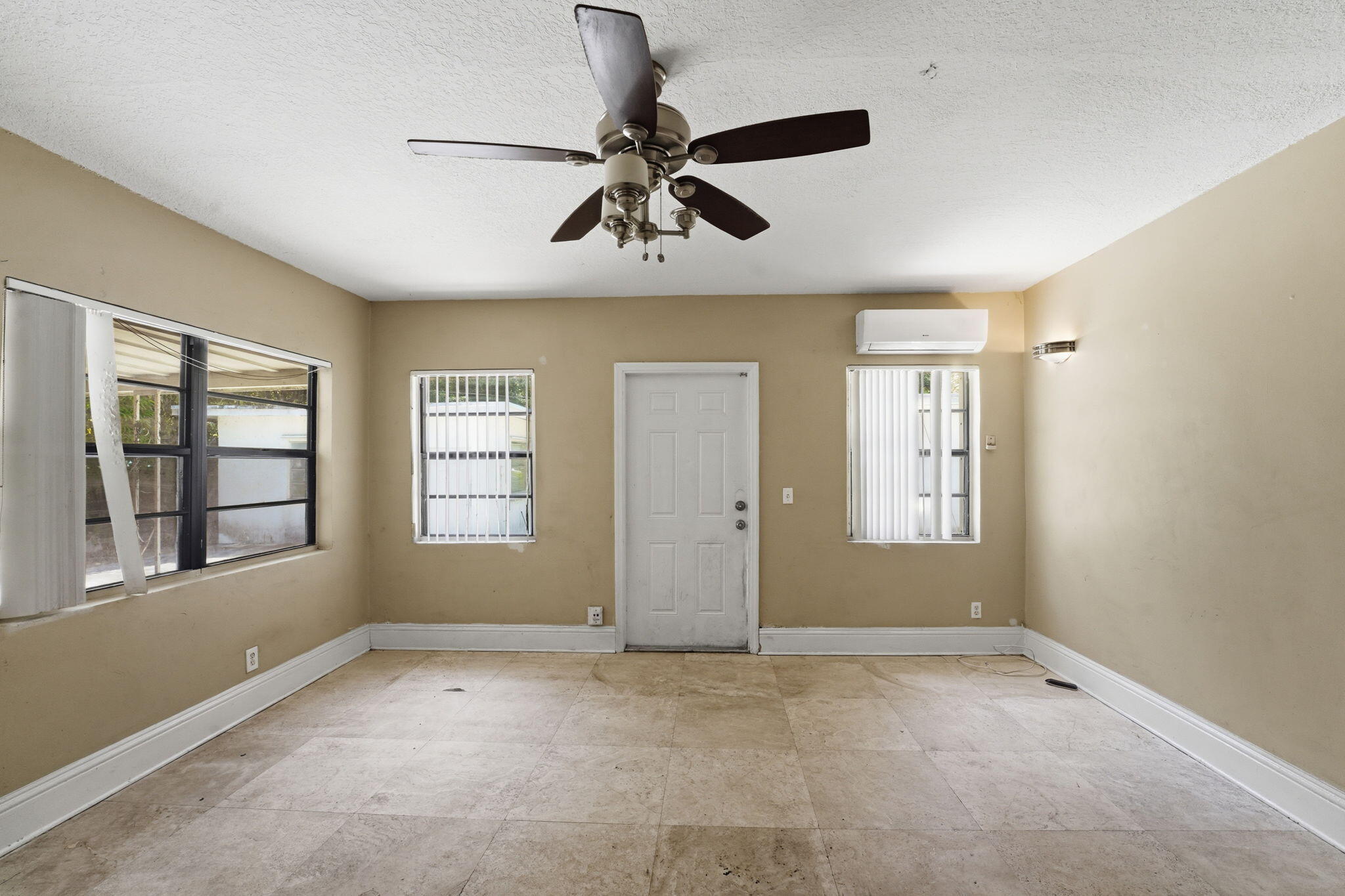 1060 Ne 123rd Street Property Photo 23