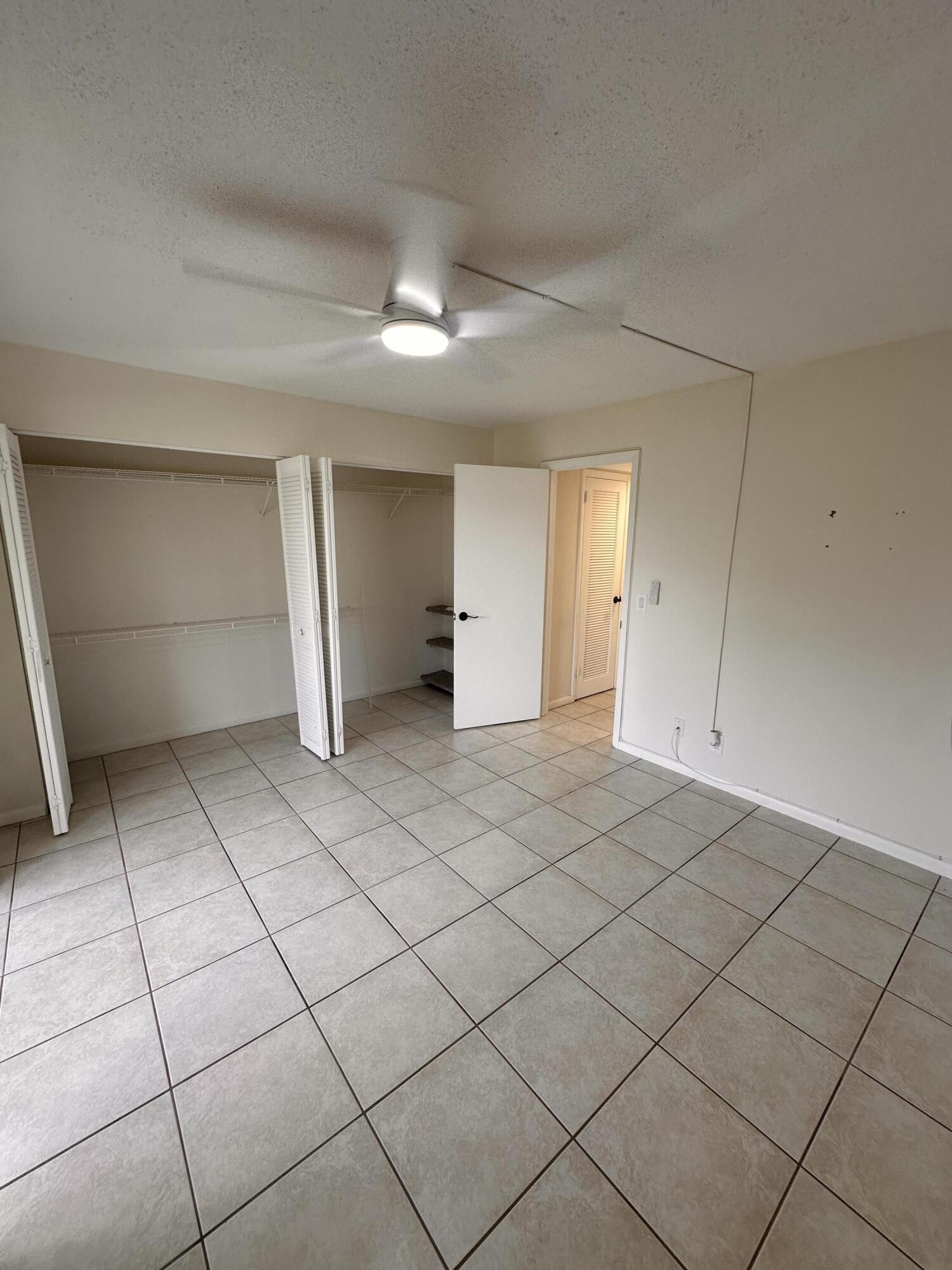39 Cambridge B Property Photo 11