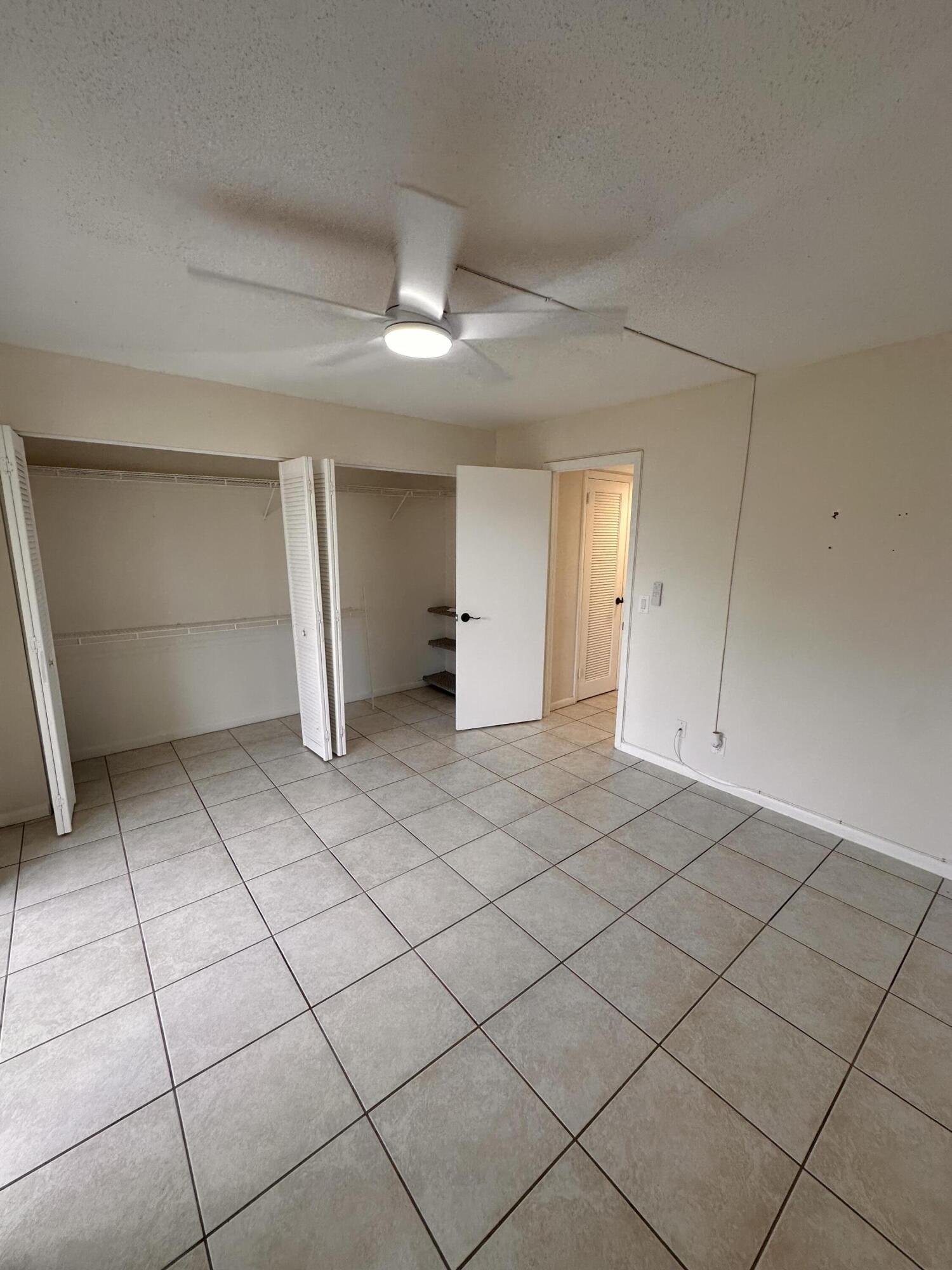 39 Cambridge B Property Photo 12