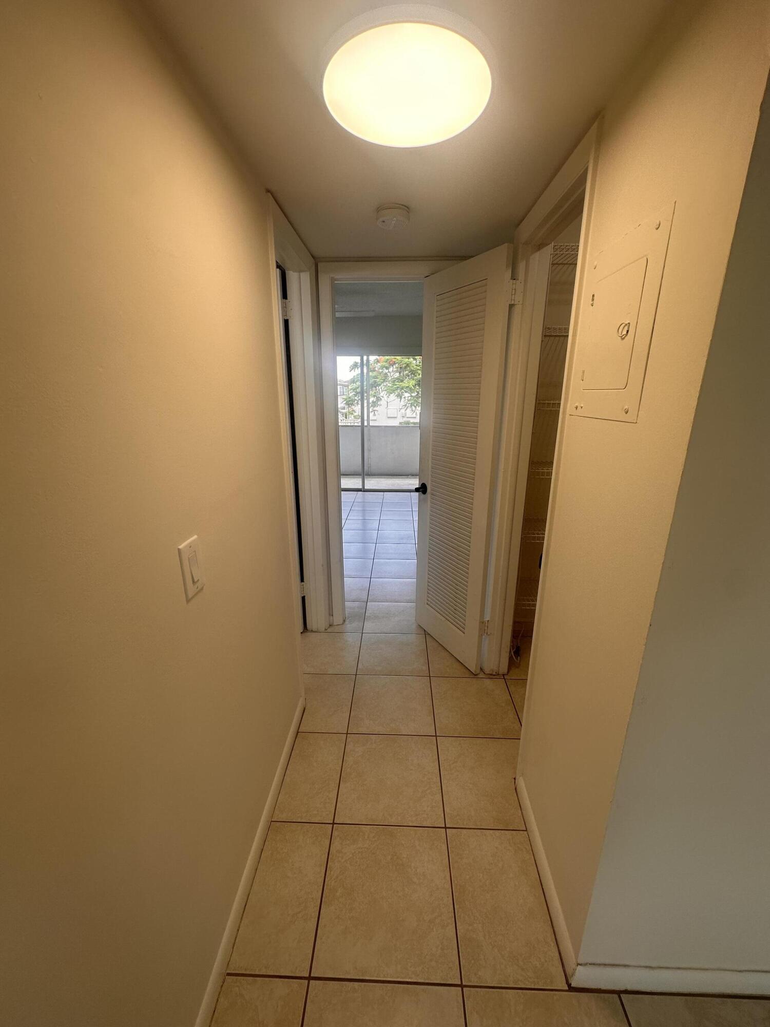 39 Cambridge B Property Photo 15