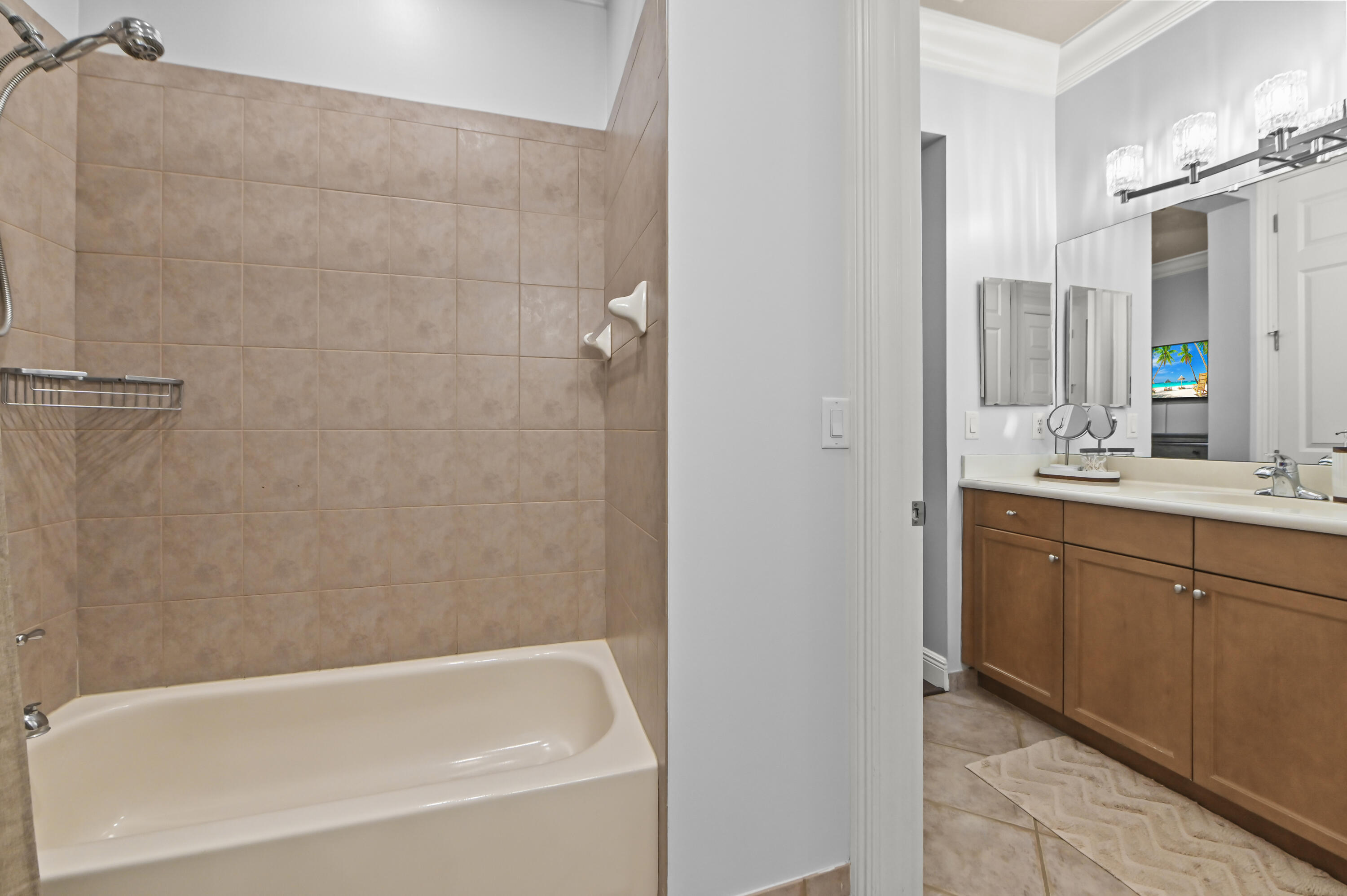 8729 Wellington View Drive Property Photo 35