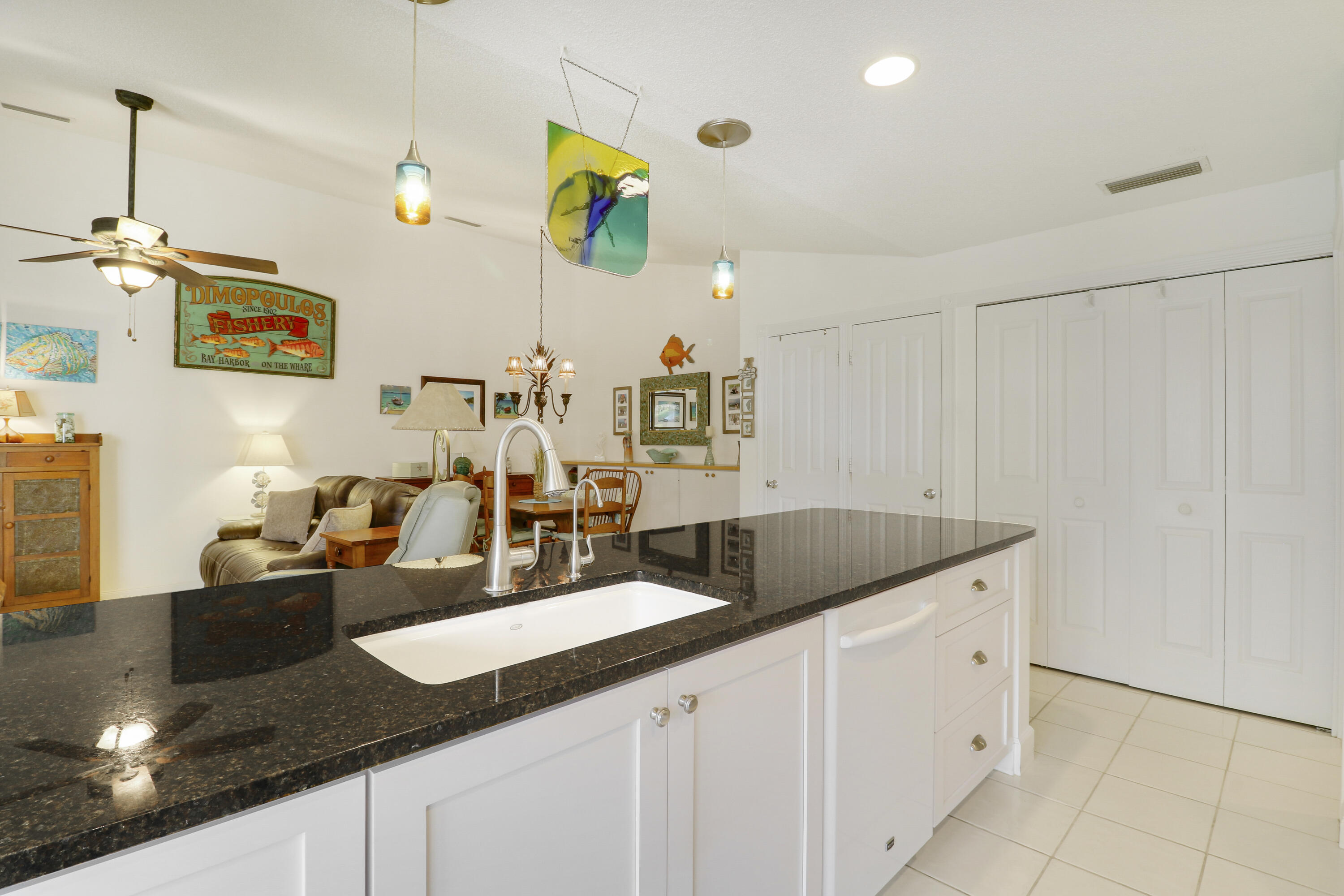 10301 Chapman Oak Court Property Photo 5