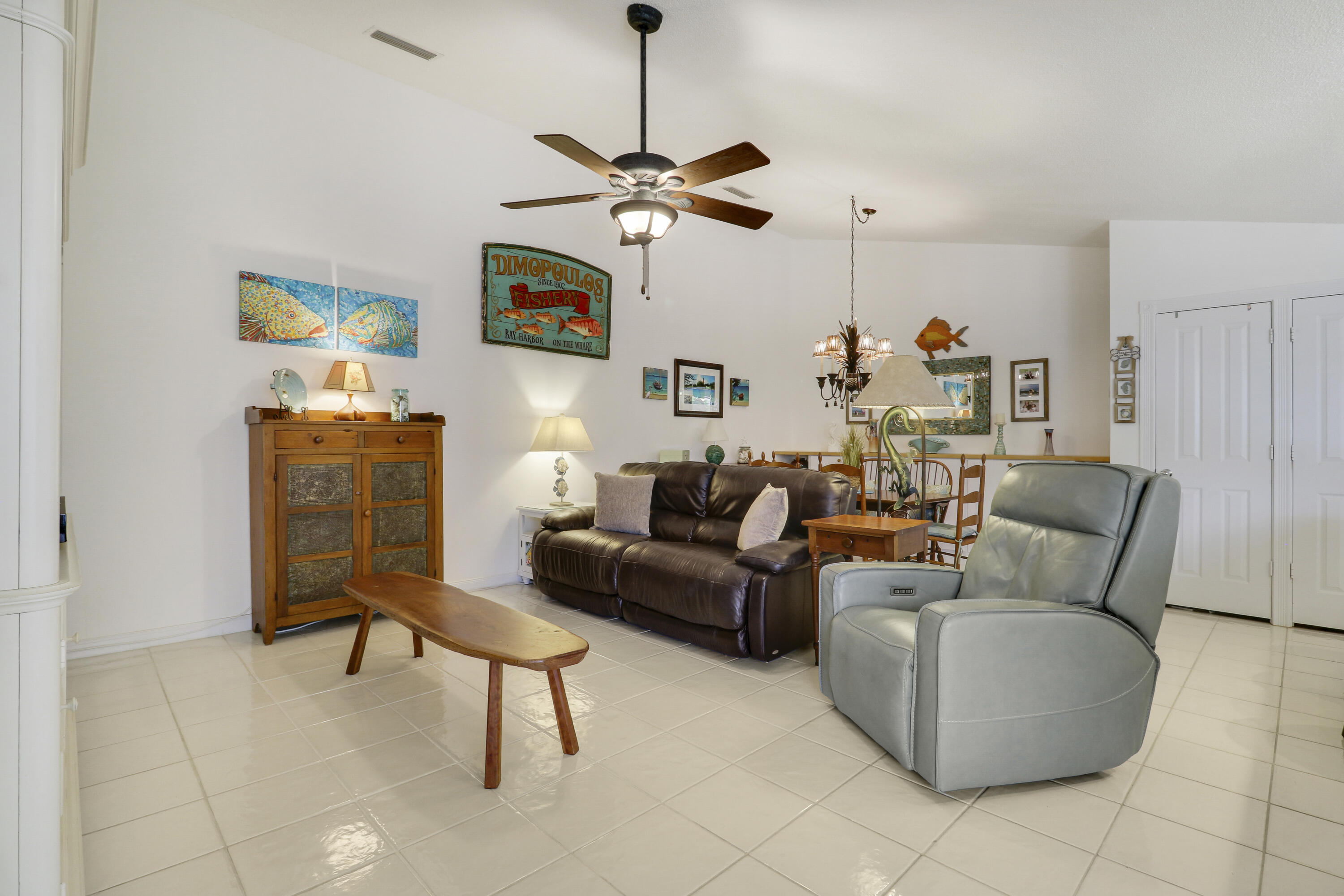 10301 Chapman Oak Court Property Photo 10