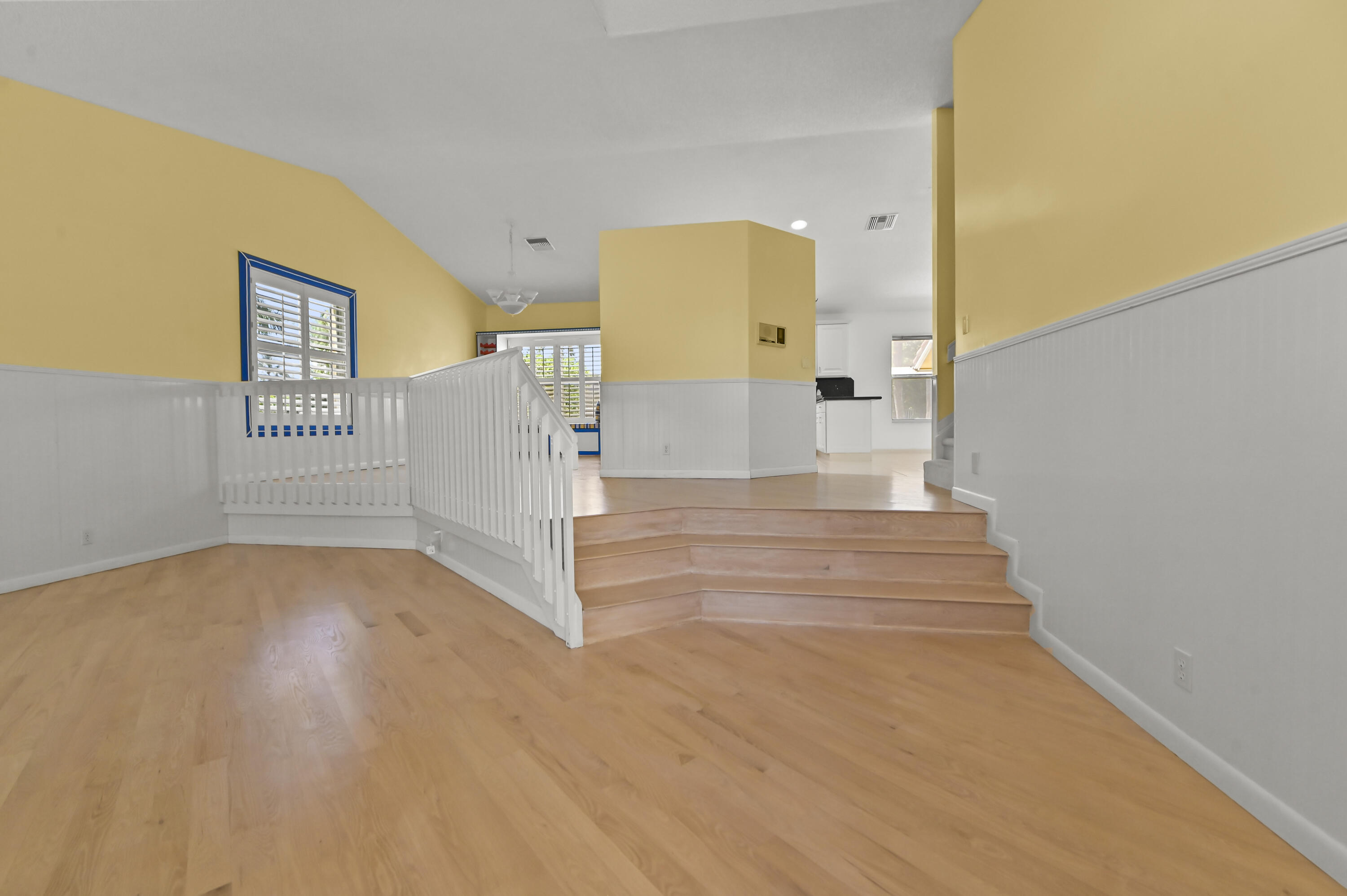 7461 Anadale Circle Property Photo 5