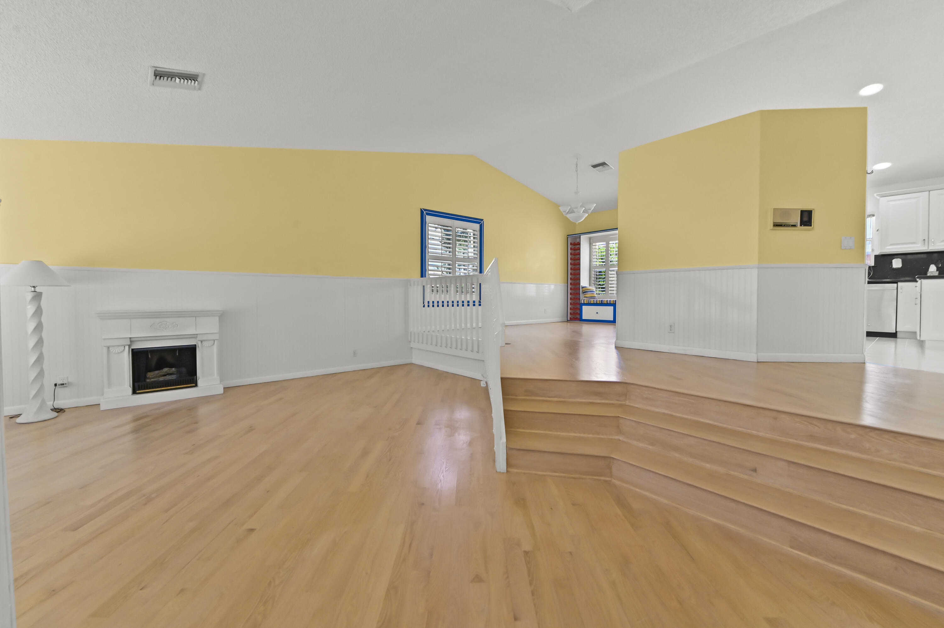 7461 Anadale Circle Property Photo 6