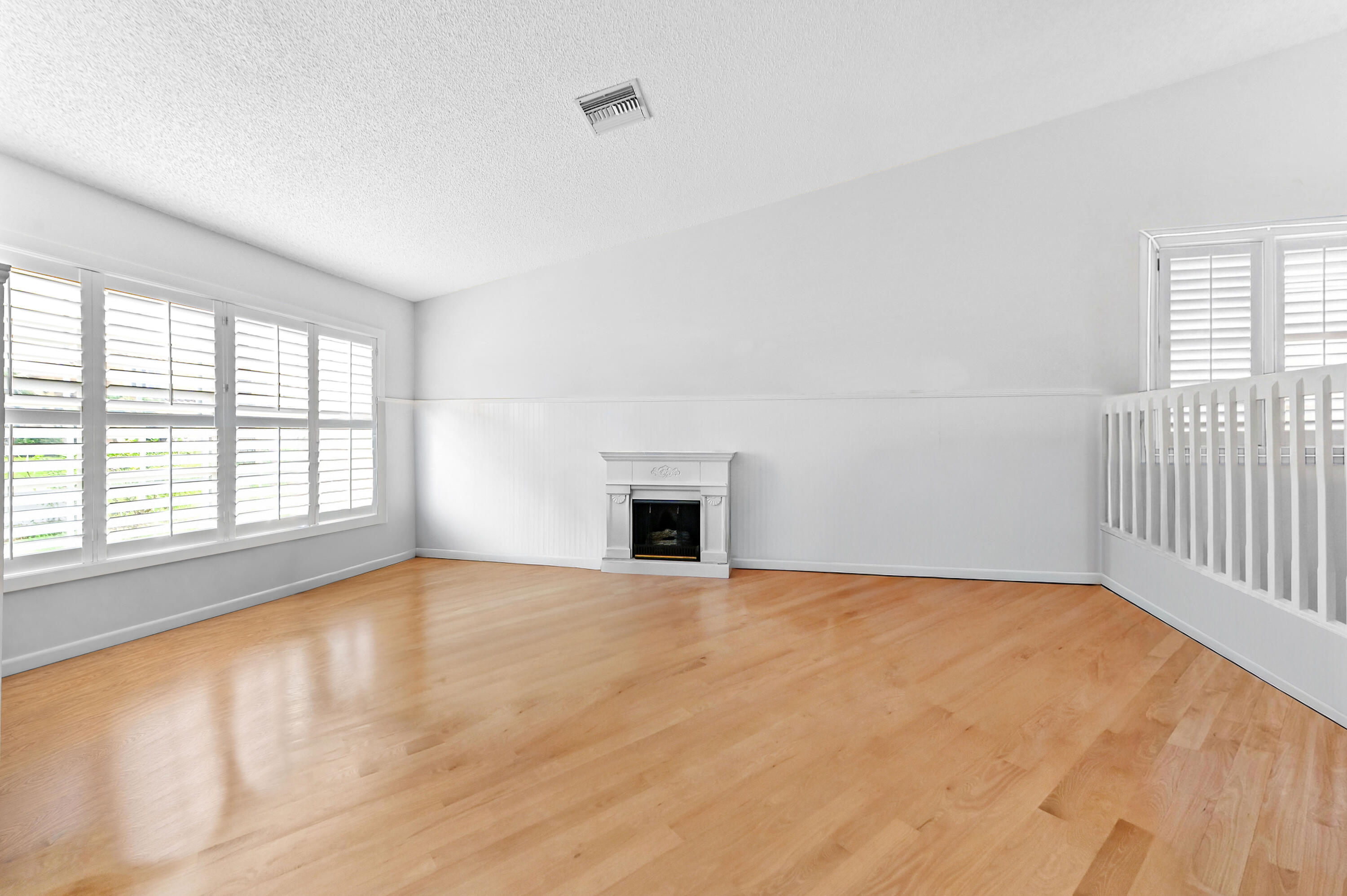 7461 Anadale Circle Property Photo 7