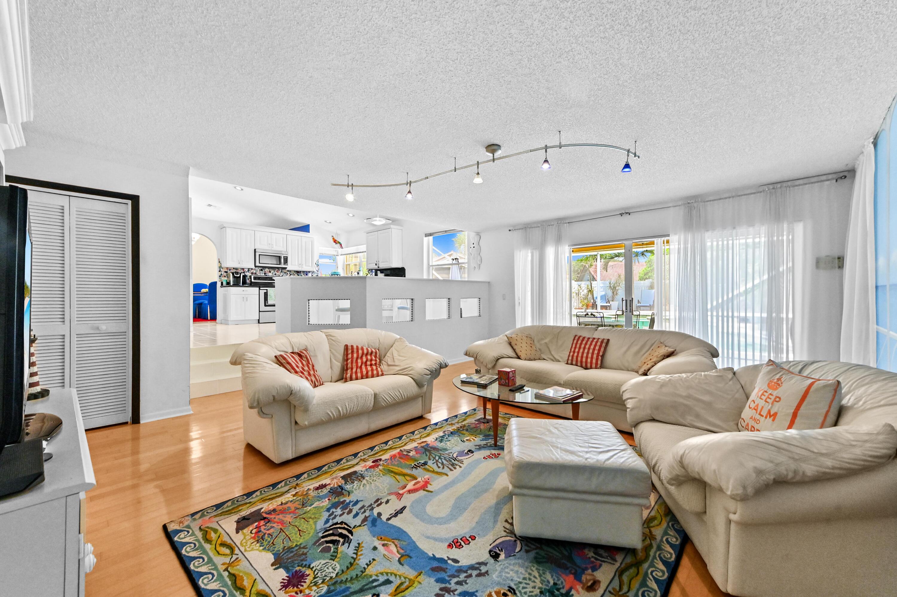 7461 Anadale Circle Property Photo 15