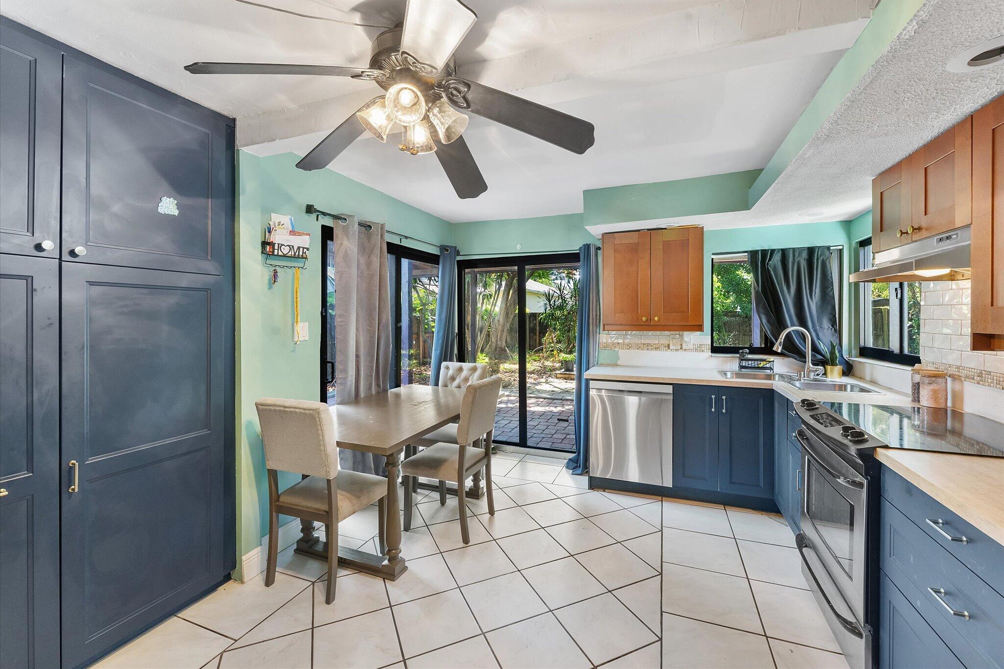 1326 Sw 23rd Avenue Property Photo 4