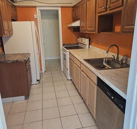 4174 Inverrary Drive 702 Property Photo 2